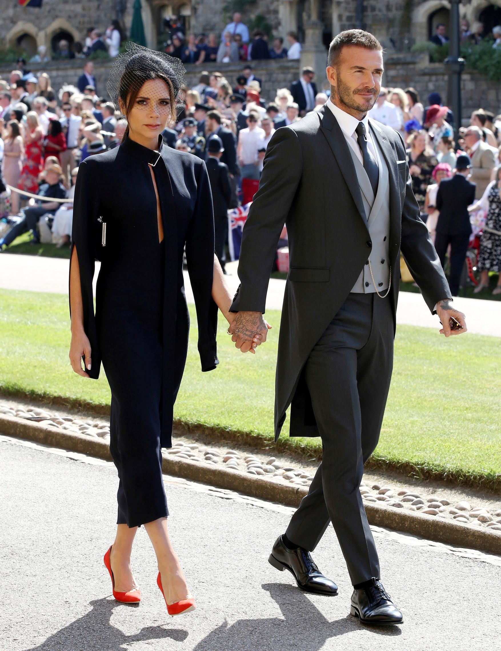 Victoria ja David Beckham ovat siniveristen suosiossa. Toukokuussa 2018 he osallistuivat Britannian prinssi Harryn ja Meghan Marklen häihin.