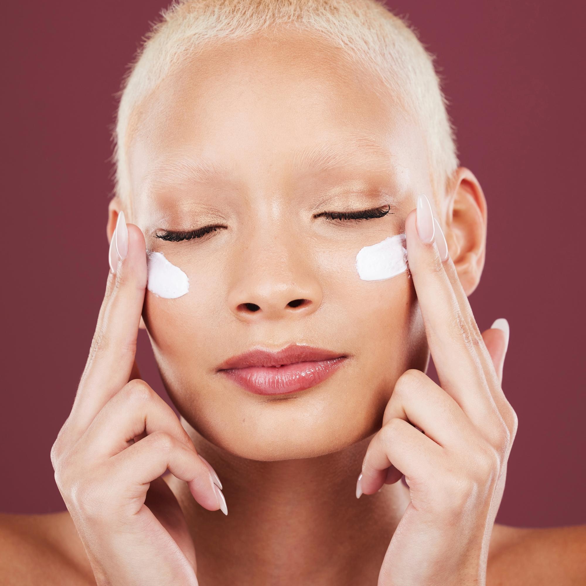 Tässä ovat parhaat yönaamiot, joista kaksi sai täydet pisteet: ”Ihosta tulee yön aikana ihanan pehmeä ja hellityn tuntuinen”