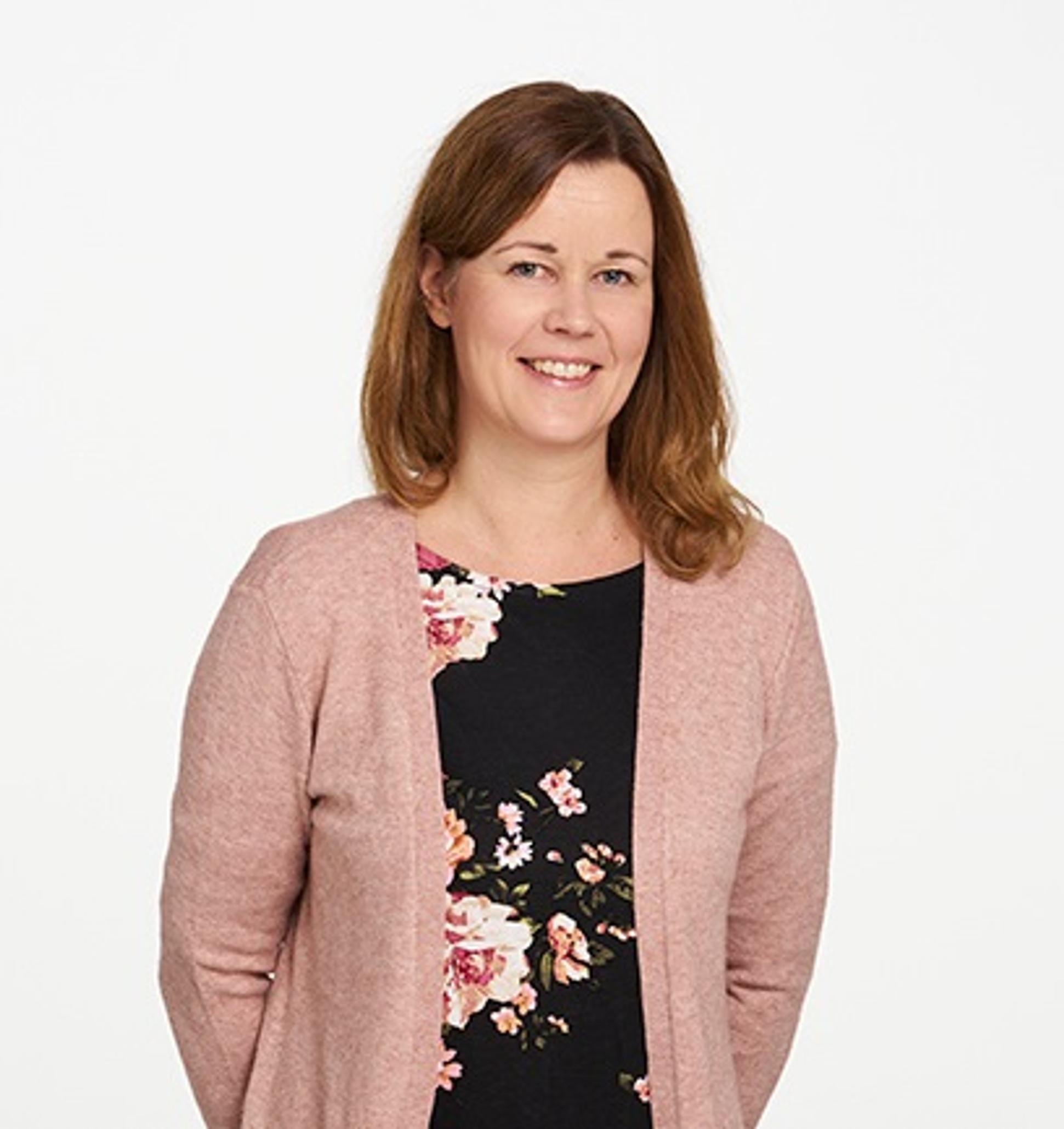 Ravitsemusterapeutti Pirjo Saarnia heräsi ikäviin lihas- ja nivelkipuihin: "Kiire altistaa tulehdukselle"