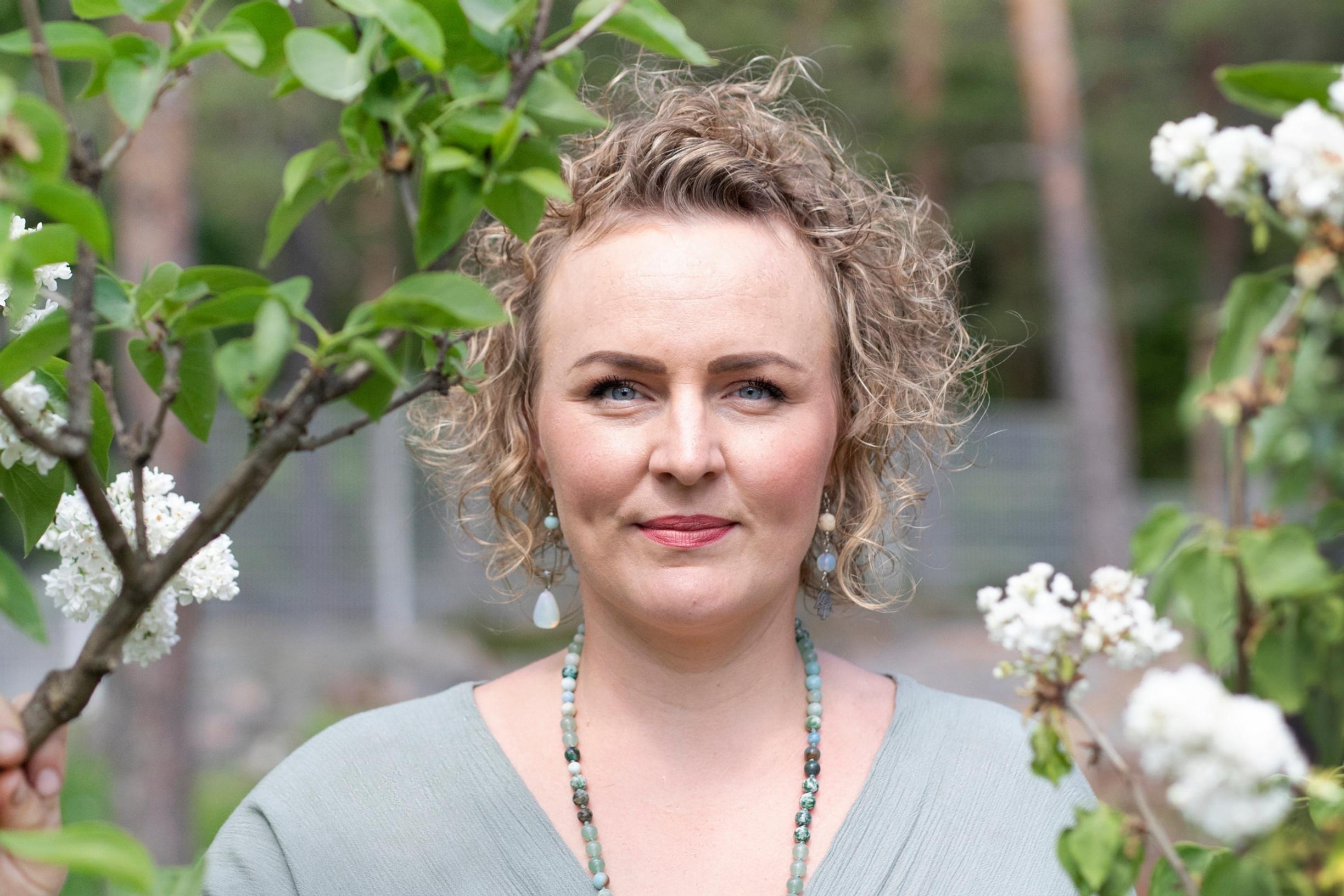 Raju uupumus ja jatkuva huimaus pysäyttivät Leonnan – aivoepämuodostuma löytyi sattumalta, mutta ei selittänyt kaikkea: ”Pidin uupumusta laiskojen sairautena”