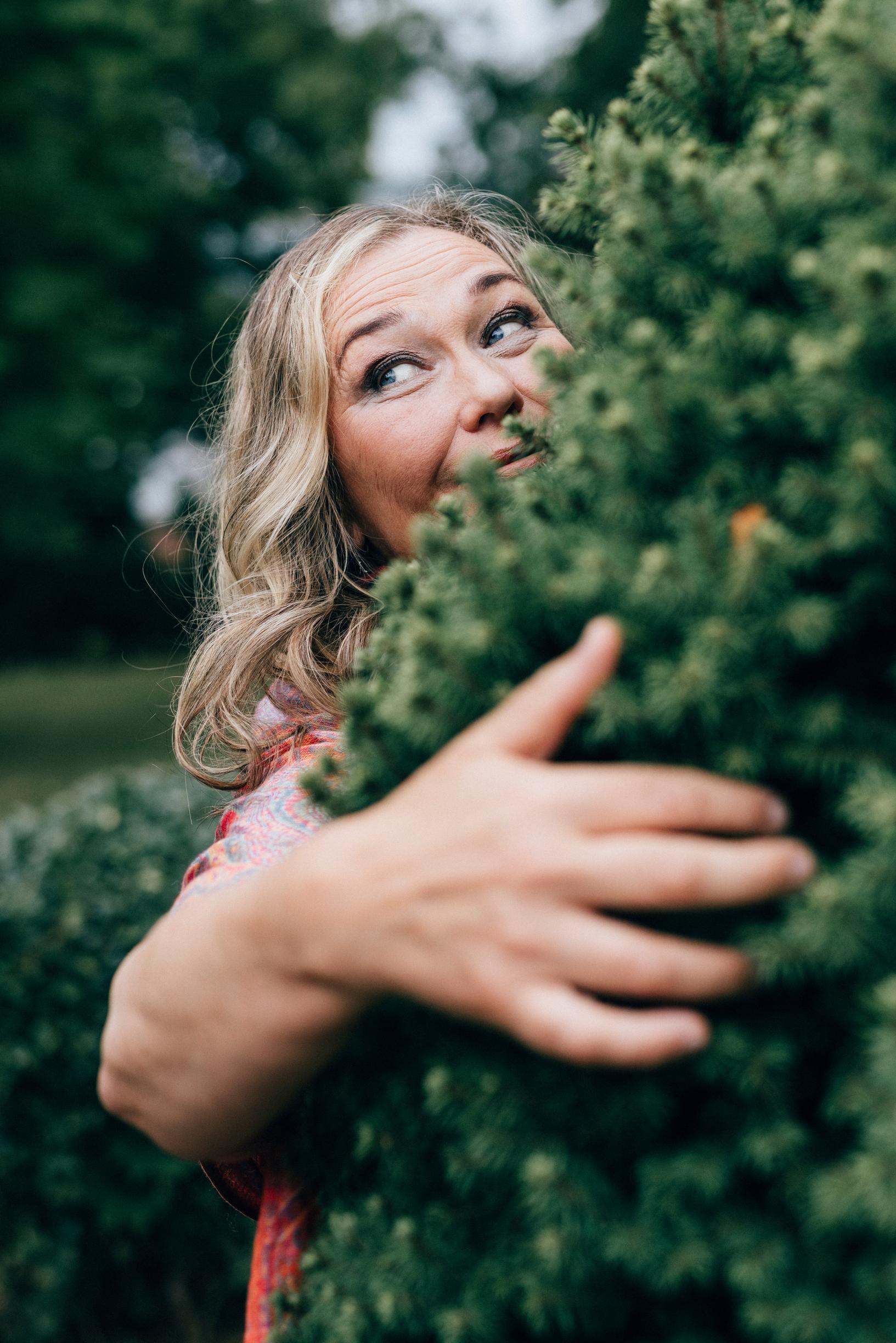 Hiljattain avioituneella Outilla on hyvät välit entisiin puolisoihinsa. ”Emme liitoissamme kyenneet puhumaan riittävästi tunteistamme ja tarpeistamme.”