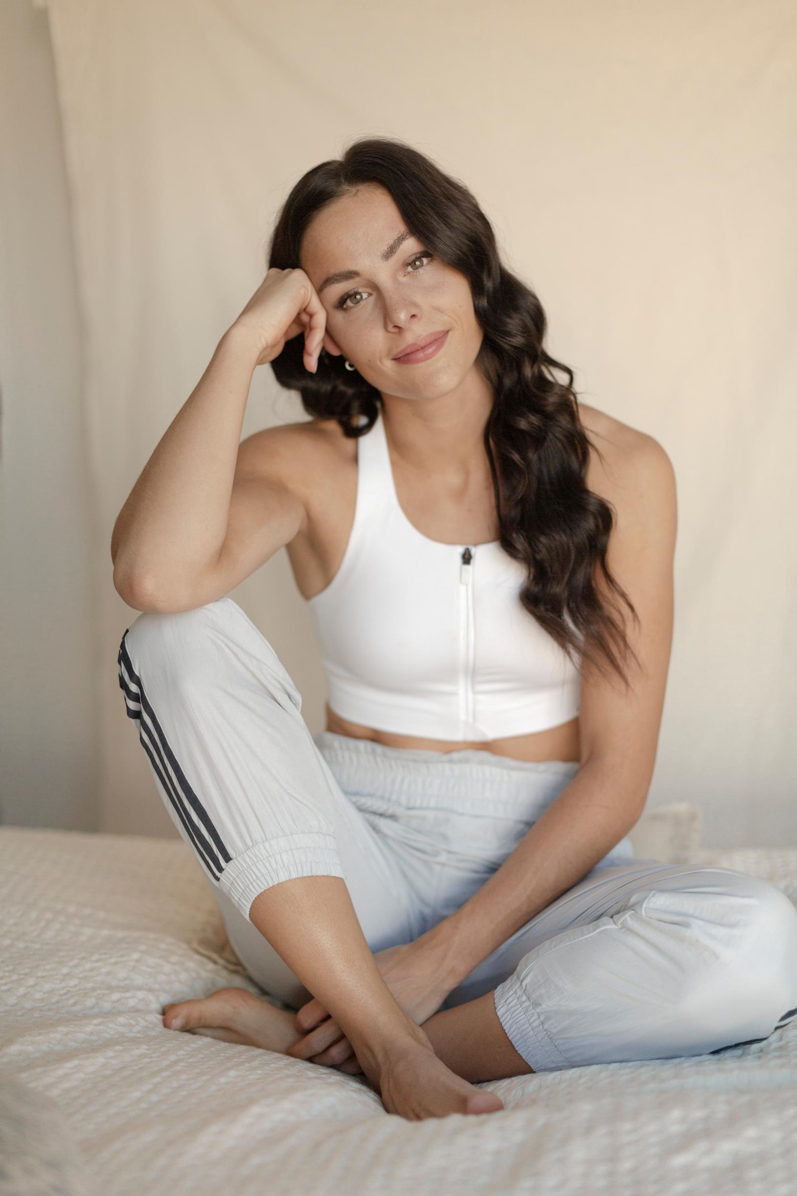 Urheilupiireissä katsotaan lasten tekemistä pahalla, sanoo yleisurheilija Maria Huntington: ”Suurin uhraukseni on, ettei minusta voi tulla vielä äiti” 