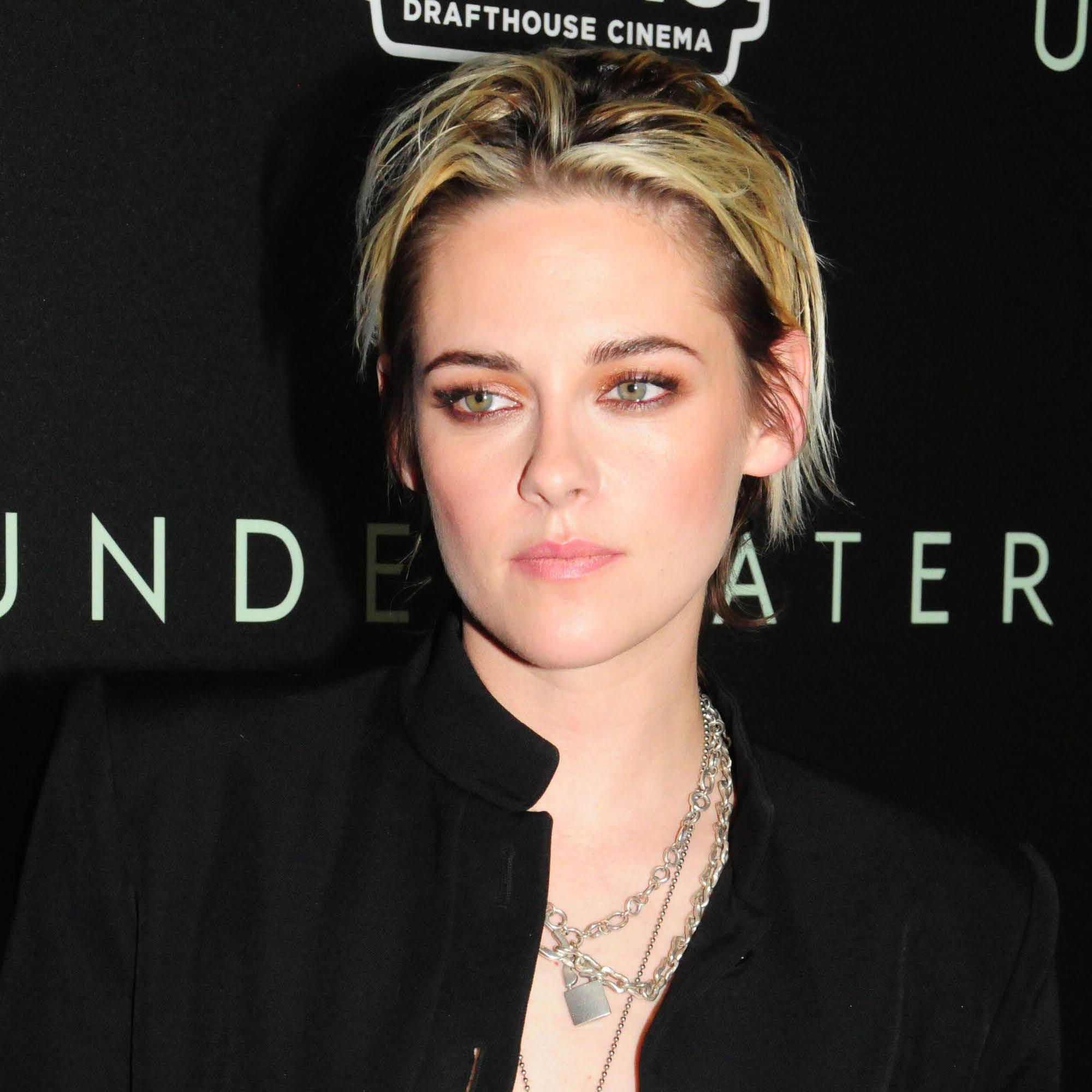 Kristen Stewartin tukka on kuin Meg Ryanilla 1990-luvulla!