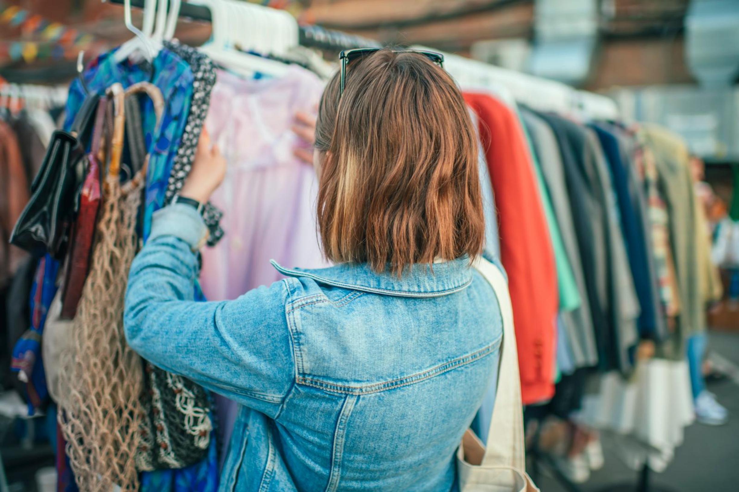 Tulisiko sinustakin kirppishai? Käy ostoksilla väärään aikaan ja muut loistovinkit