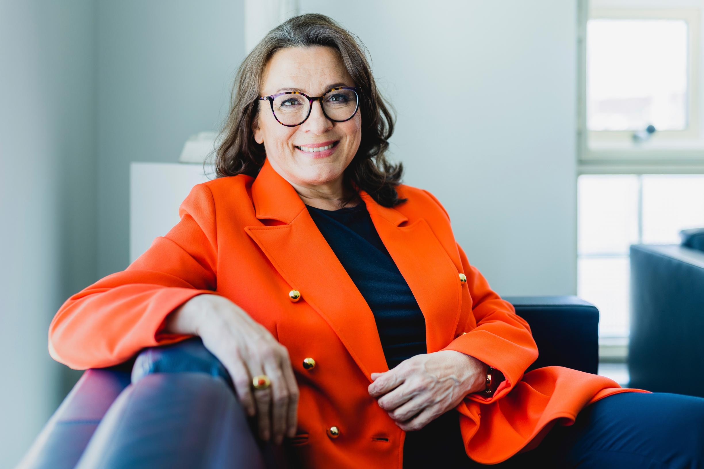 Kansallisoopperan johtotehtävät jättänyt Lilli Paasikivi on aina pyrkinyt sata lasissa kohti sitä, mitä haluaa: ”Kaikki unelmani ovat toteutuneet”