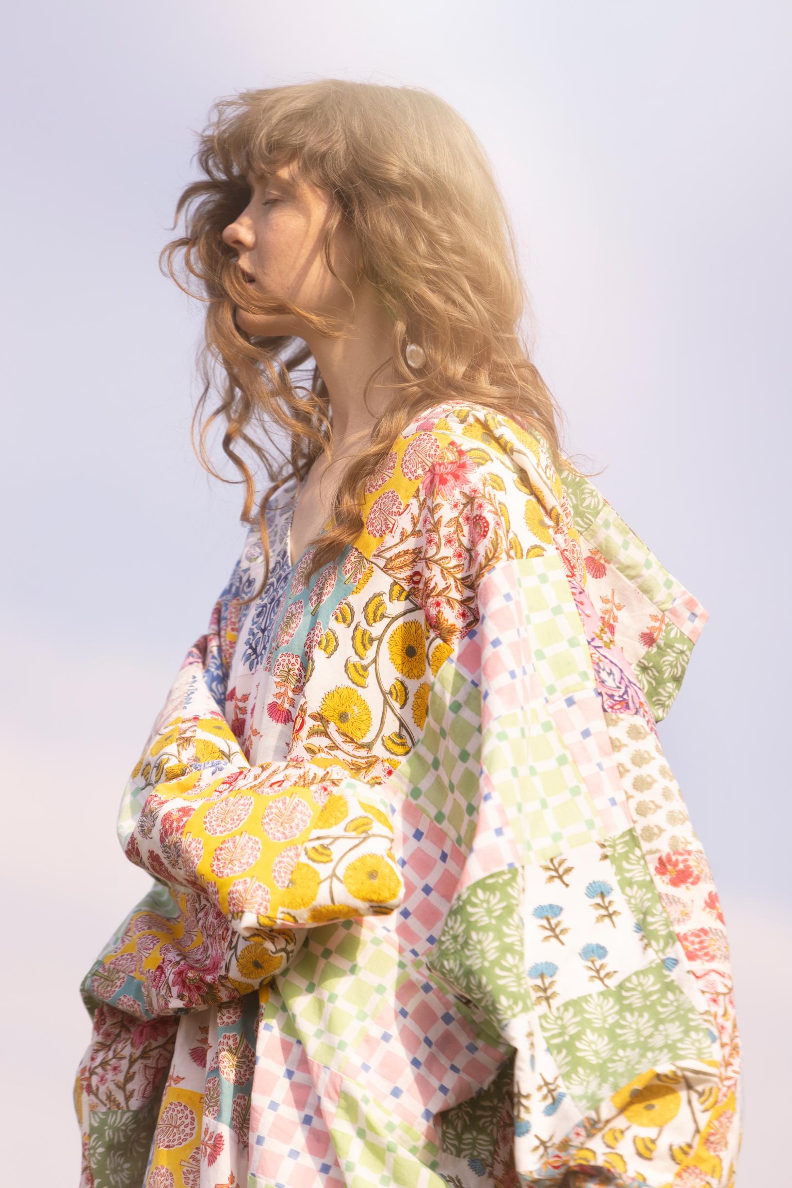  Huppari 650 e, Sunchase. Korvikset Murano-lasista ja helmistä 225 e, Aida Impact.