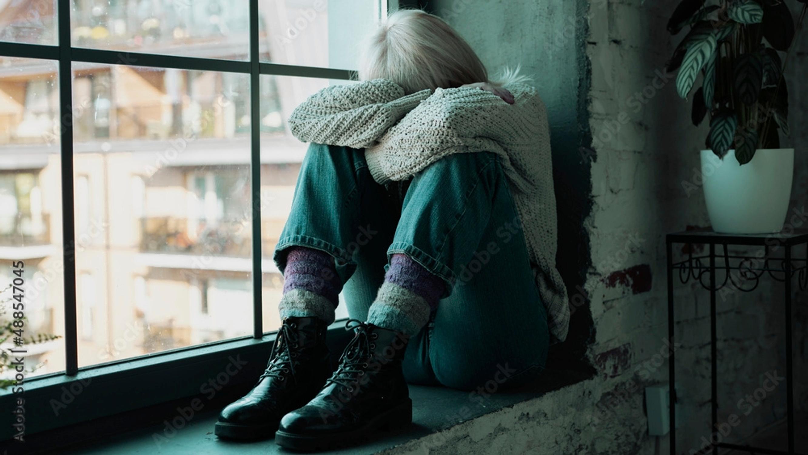 Miksi kiusattu on usein se, joka joutuu vaihtamaan työtä? Kokeneet kertovat, miten työpaikkakiusaaminen katkaistaan 