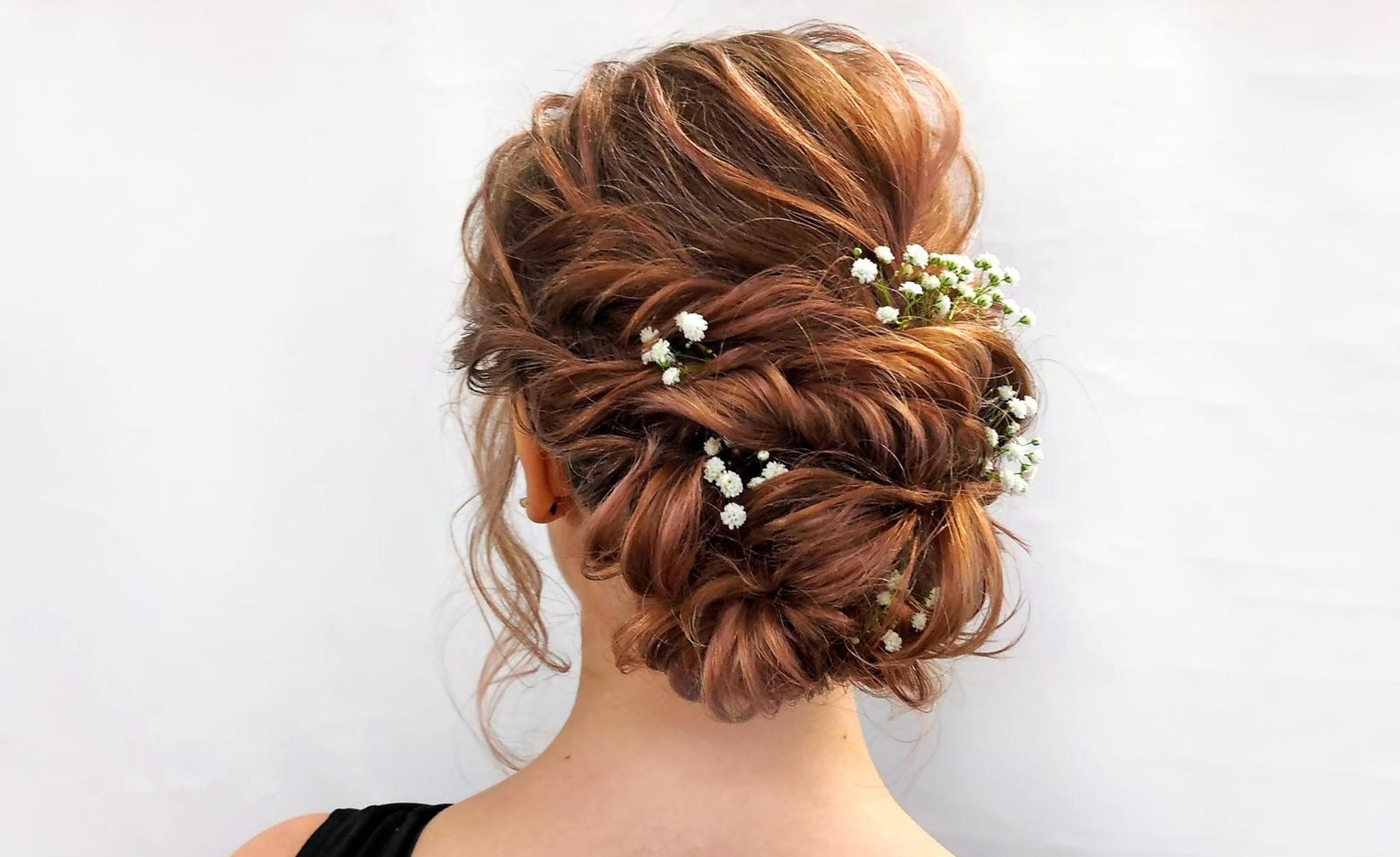 Millainen tukka, sellainen juhlakampaus  – katso 10 ideaa juhlaan