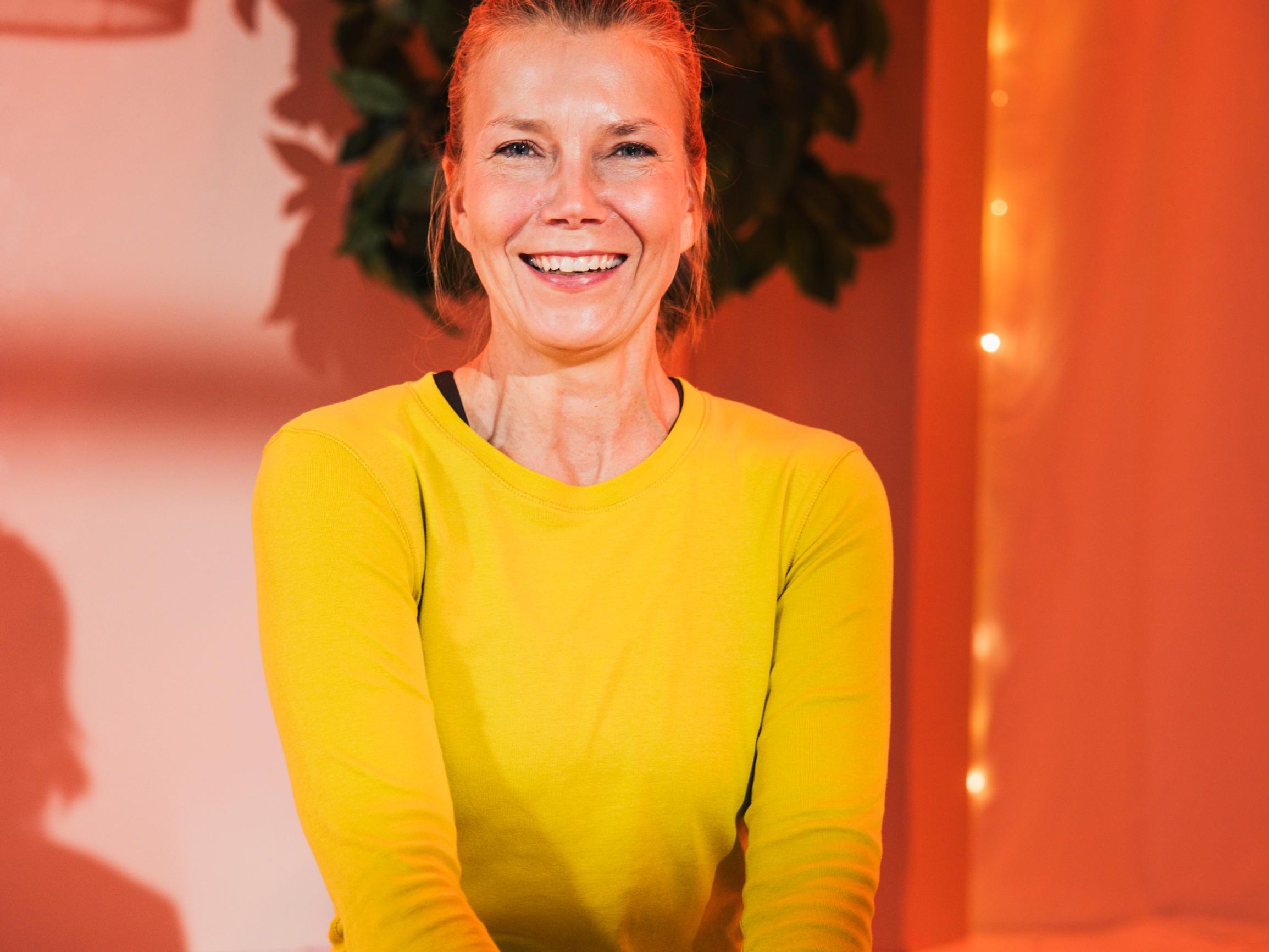 Tässä 5 helppoa liikettä, jotka kannattaa tehdä joka aamu – nämä hyödyt siitä seuraavat