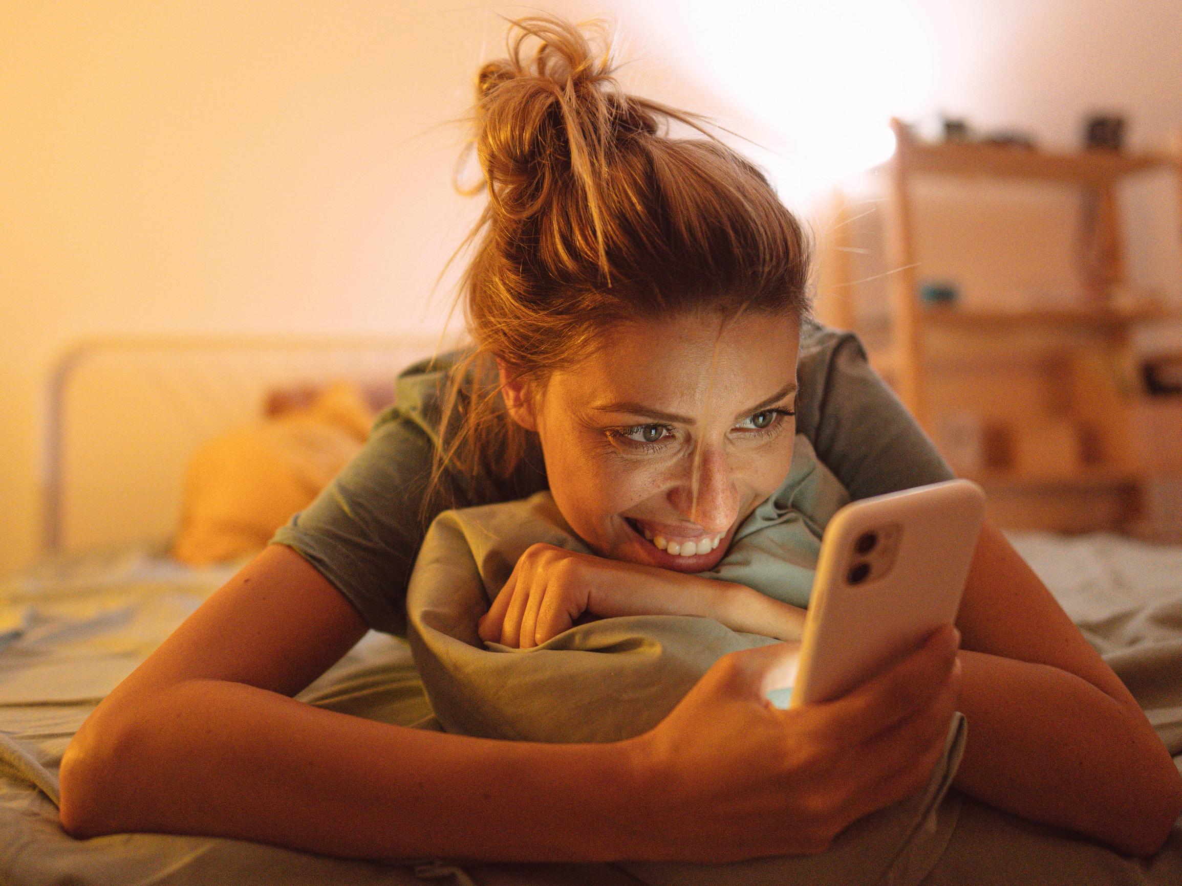 6 askelta, joilla onnistut nettideittailussa – muista nämä asiat, kun deittailu lannistaa