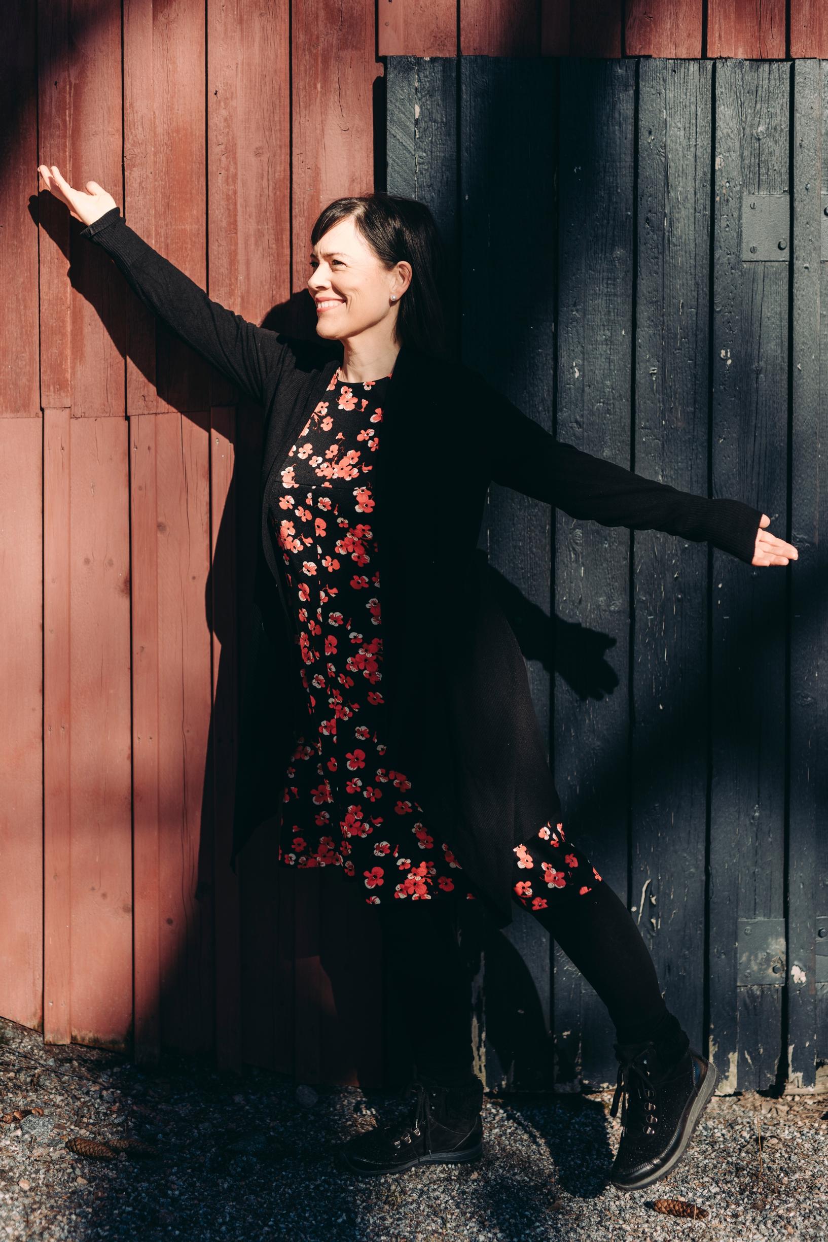 Anne Makkonen on 48-vuotias espoolainen sosiaaliohjaaja, jolle tärkeitä asioita ovat liikunta, kohtaamiset ihmisten kanssa ja luonto.