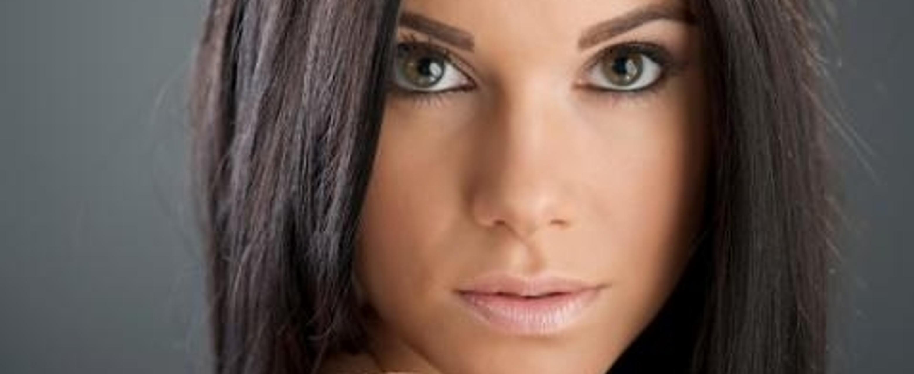 Värjää tyvikasvu kotona