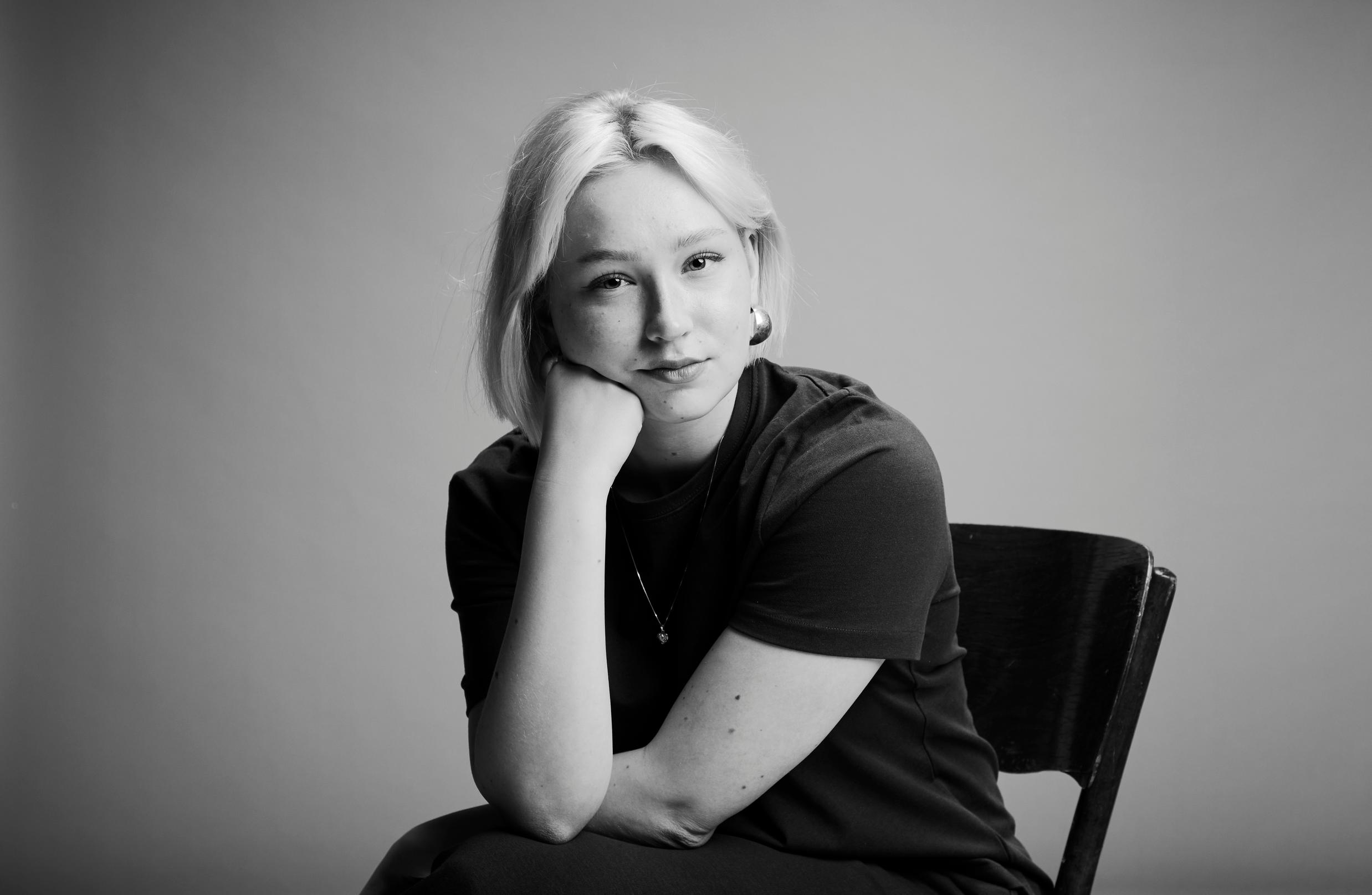 Kun mies ehdotti baarissa kolmen kimppaa, tajusin, että hän piti parisuhdettani vitsinä