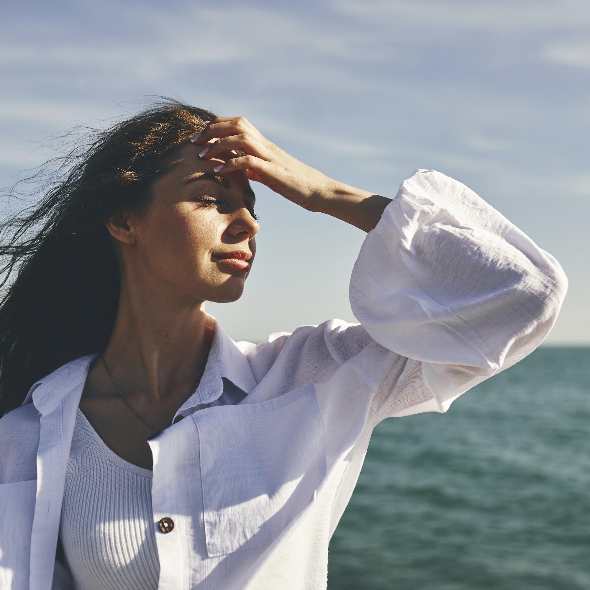 Testasimme kaksi hoitoa, jotka lupaavat lisätä hiusten kasvua – ”Päänahkaa tulisi kohdella samoin kuin kasvojen ihoa”