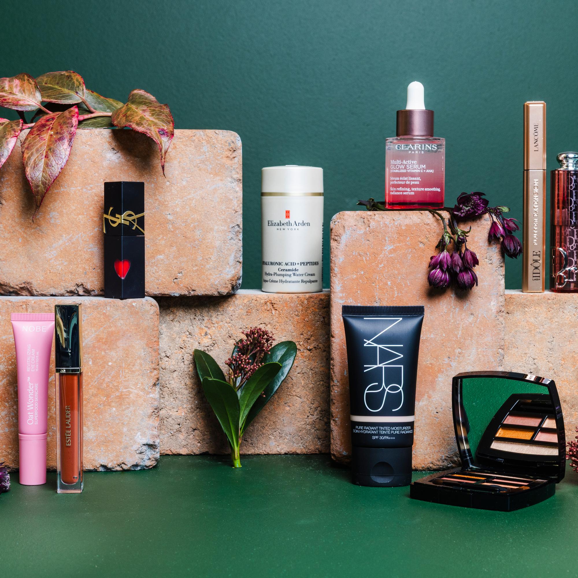 10 parasta ylellistä meikkiä ja ihonhoitotuotetta joululahjaksi – nämä haluat myös itsellesi