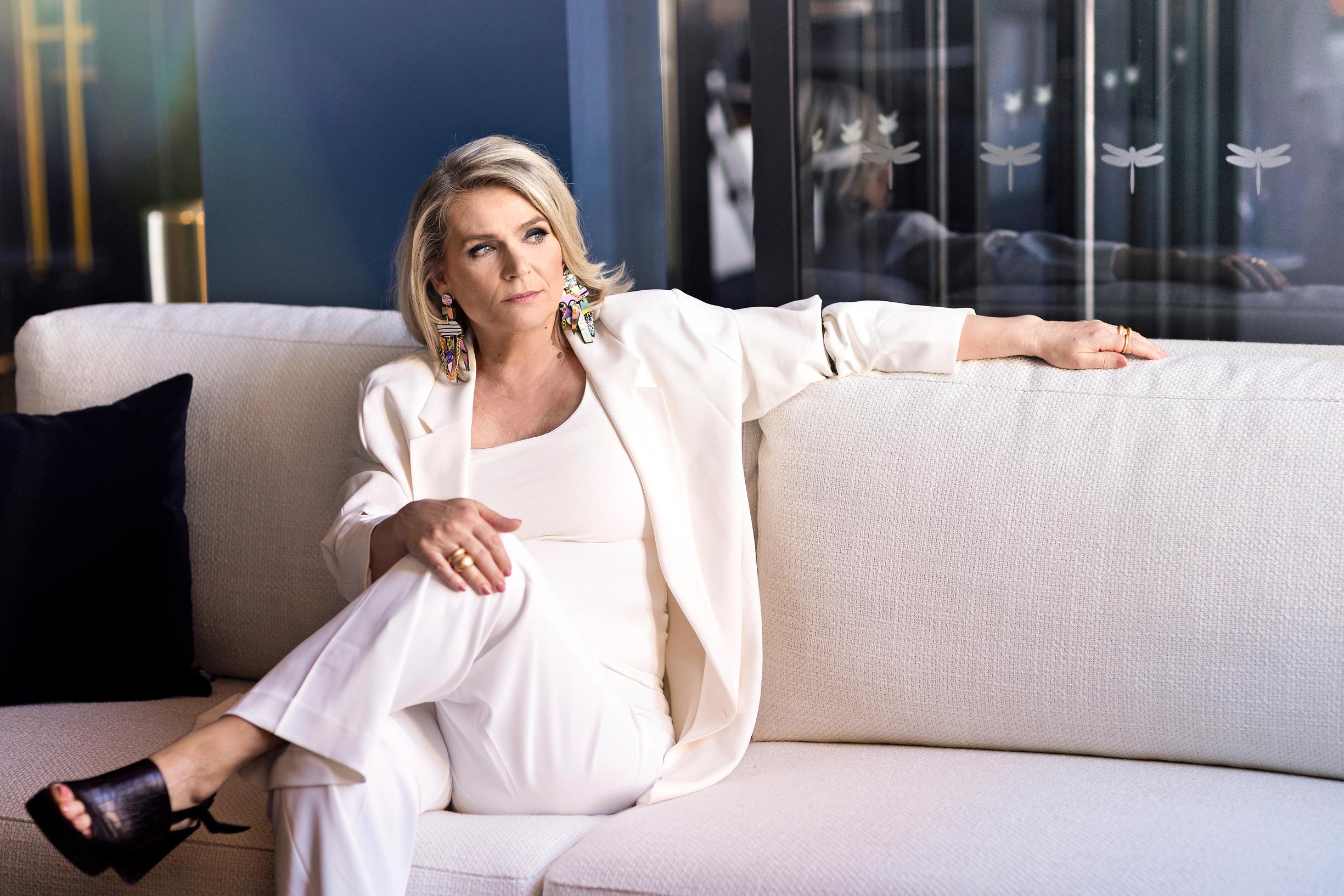 ”Jos asioita ei voi muuttaa, niiden kanssa pitää elää. Olen tällainen sopeutuja”, Pirkko Hämäläinen sanoo.