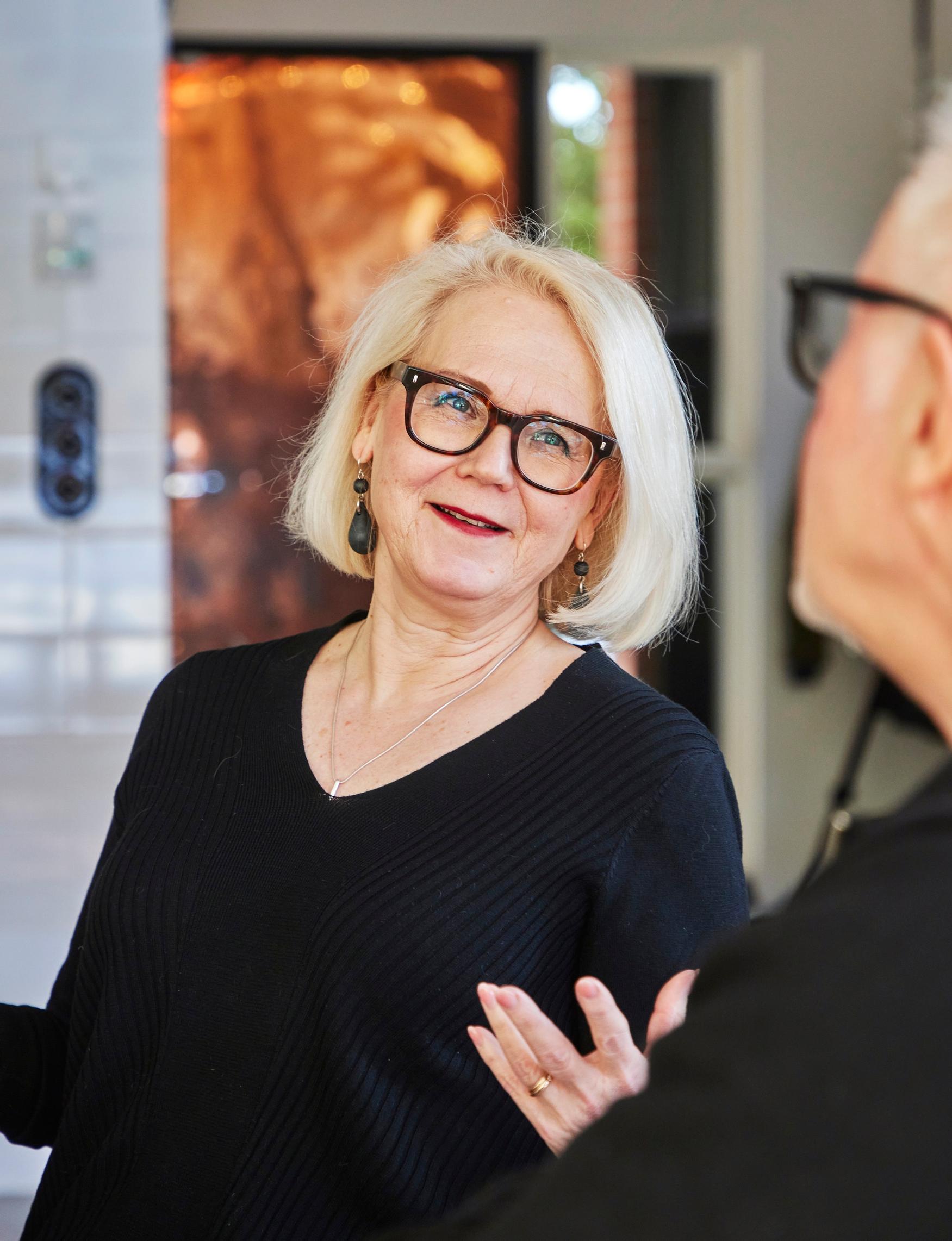 Helena ja Pekka viettävät vapaa-ajankodissaan aikaa syksystä vappuun, sillä kesät on omistettu purjehtimiselle jo 20 vuoden ajan.