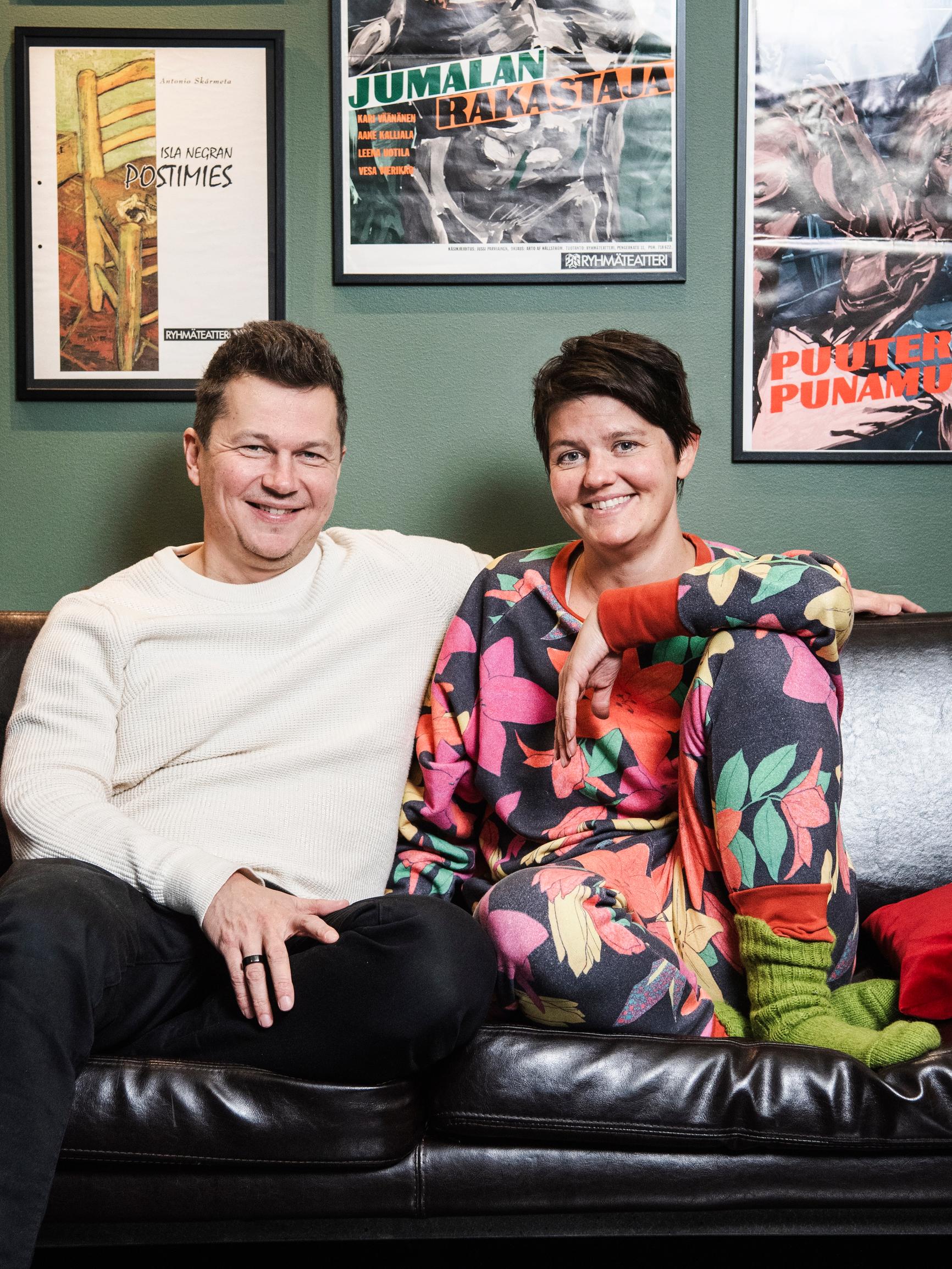 Joanna Haartti ja Samppa Lappalainen ovat niin läheisiä, että Joanna on soittanut veljelleen jopa viisi kertaa tunnissa: ”Sisaruussuhde on merkittävimpiä ihmissuhteitani” 