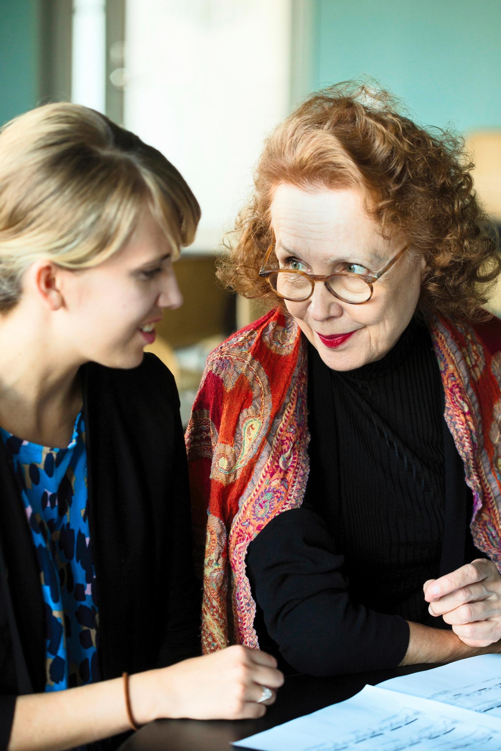 Kaija Saariaho ja Aliisa Barriere