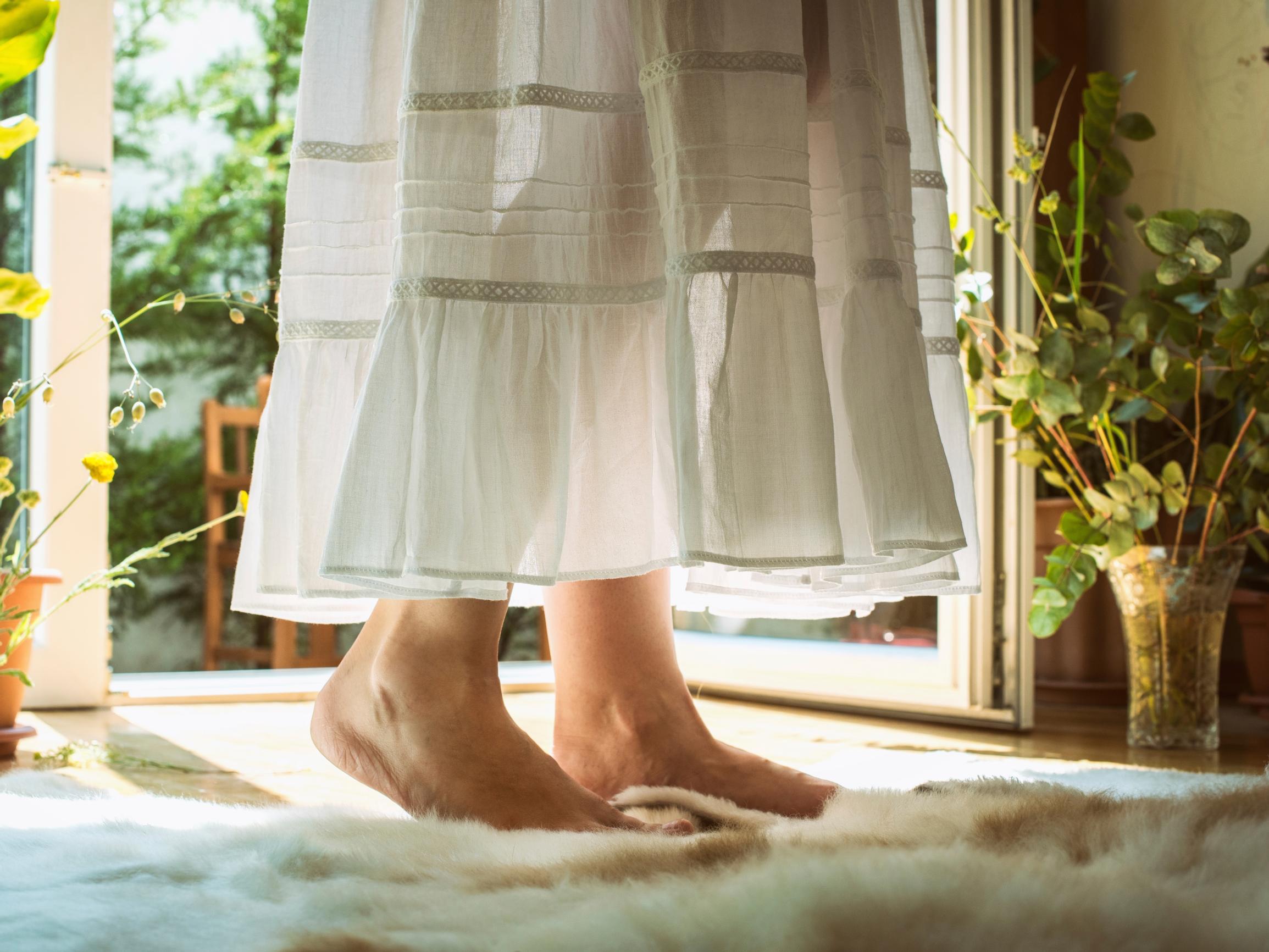 Näillä psykoterapeutin ohjeilla lepytät ylivirittyneen hermoston – ”Jotkut ihmiset toimivat kuin sähkökiukaat”