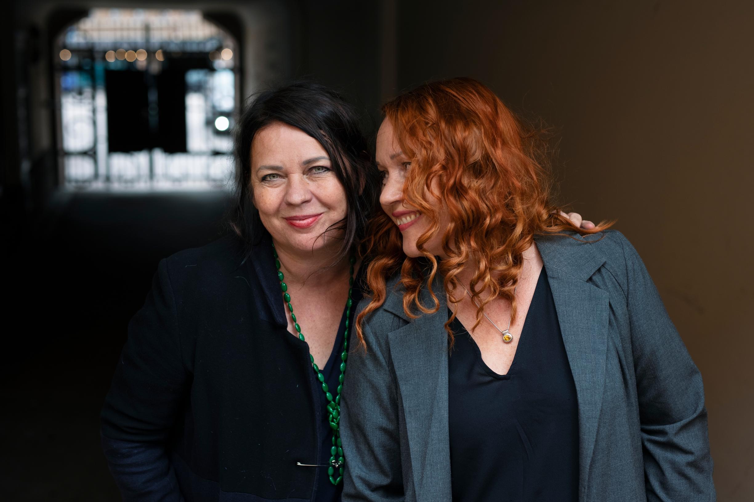 Nanna ja Nina Suden suurimmat riidat liittyivät rakkaan äidin kuolemaan – ”On kauheaa, kun ei saa surra rauhassa”