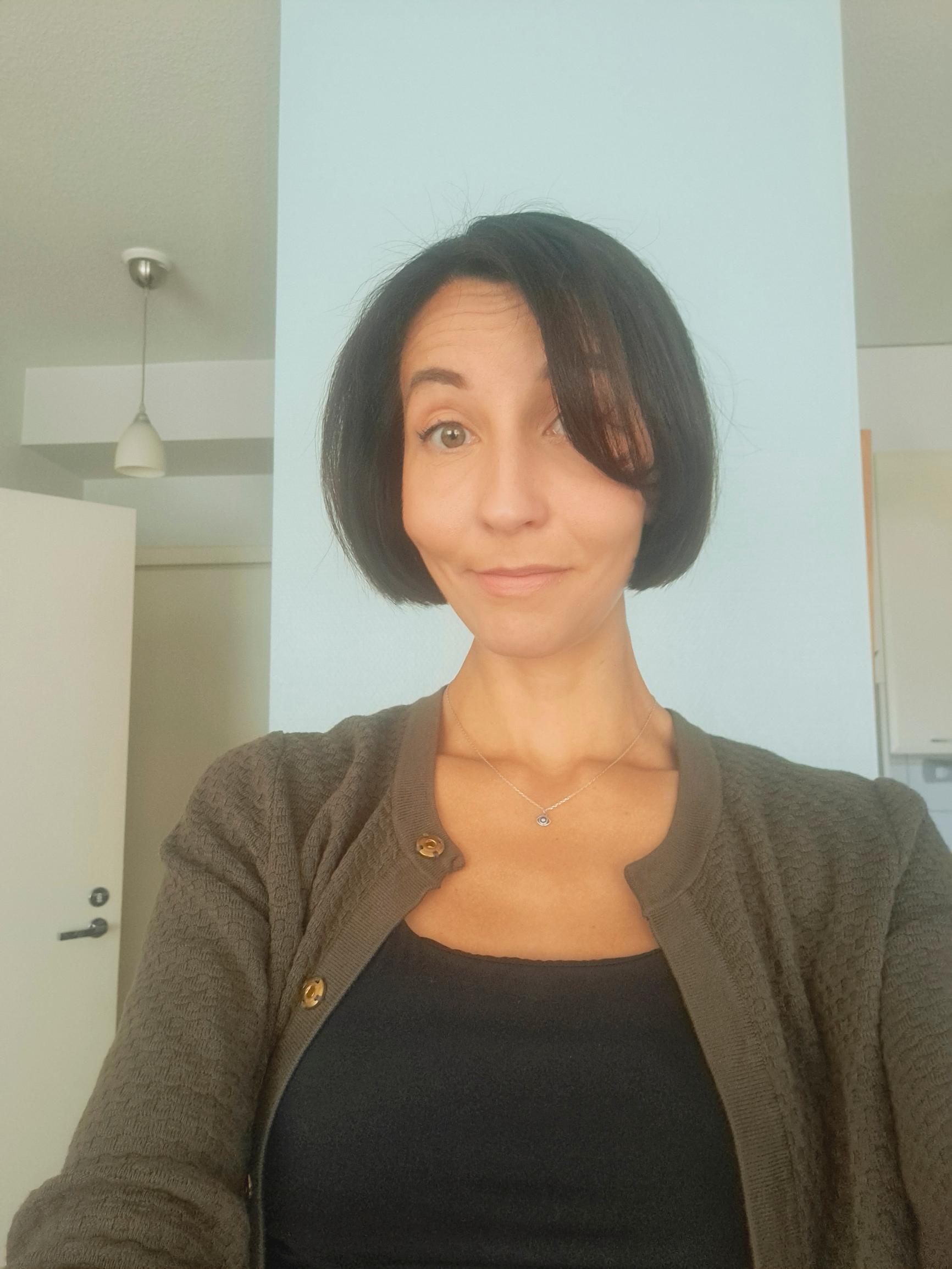 Saara Karjalainen on ravitsemusterapeutti ja työskentelee Mehiläisessä.