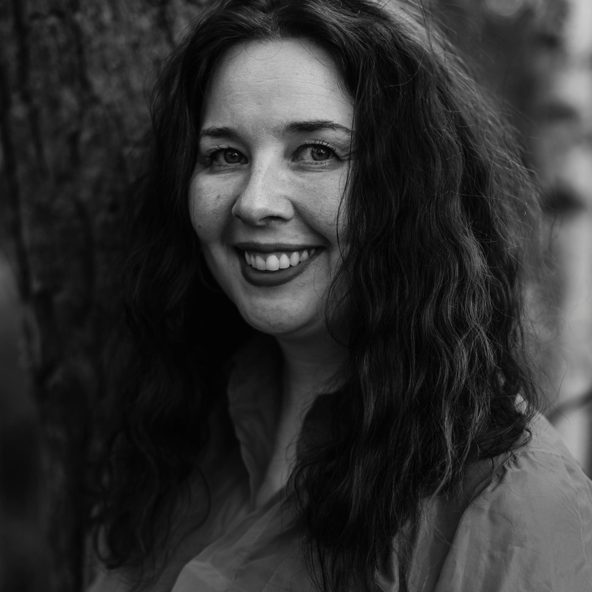 Kun ajat ovat vaikeat, kirjailija Miina Supinen saa toivoa viisaasta ajatuksesta – nyt hän kertoo sen muillekin