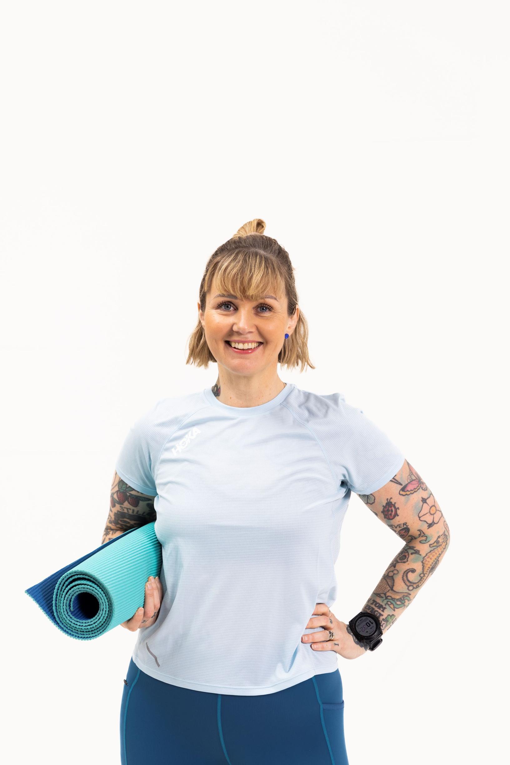 Korsetti, joka tukee mutta ei kiristä - helppo kotitreeni vahvistaa keskivartaloa 