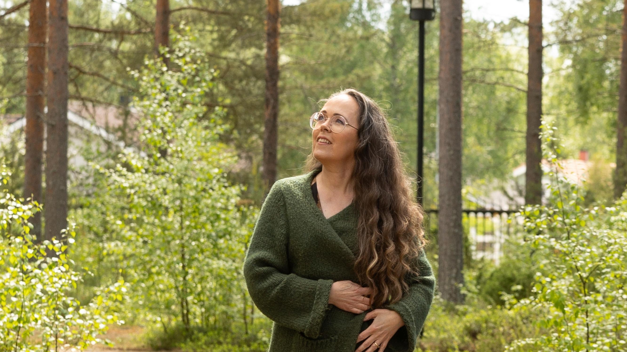 Marjon poika Eeli sai kiireellisen lähetteen psykiatriseen hoitoon, mutta hänet jätettiin yksin – totuus selvisi Eelin itsemurhan jälkeen