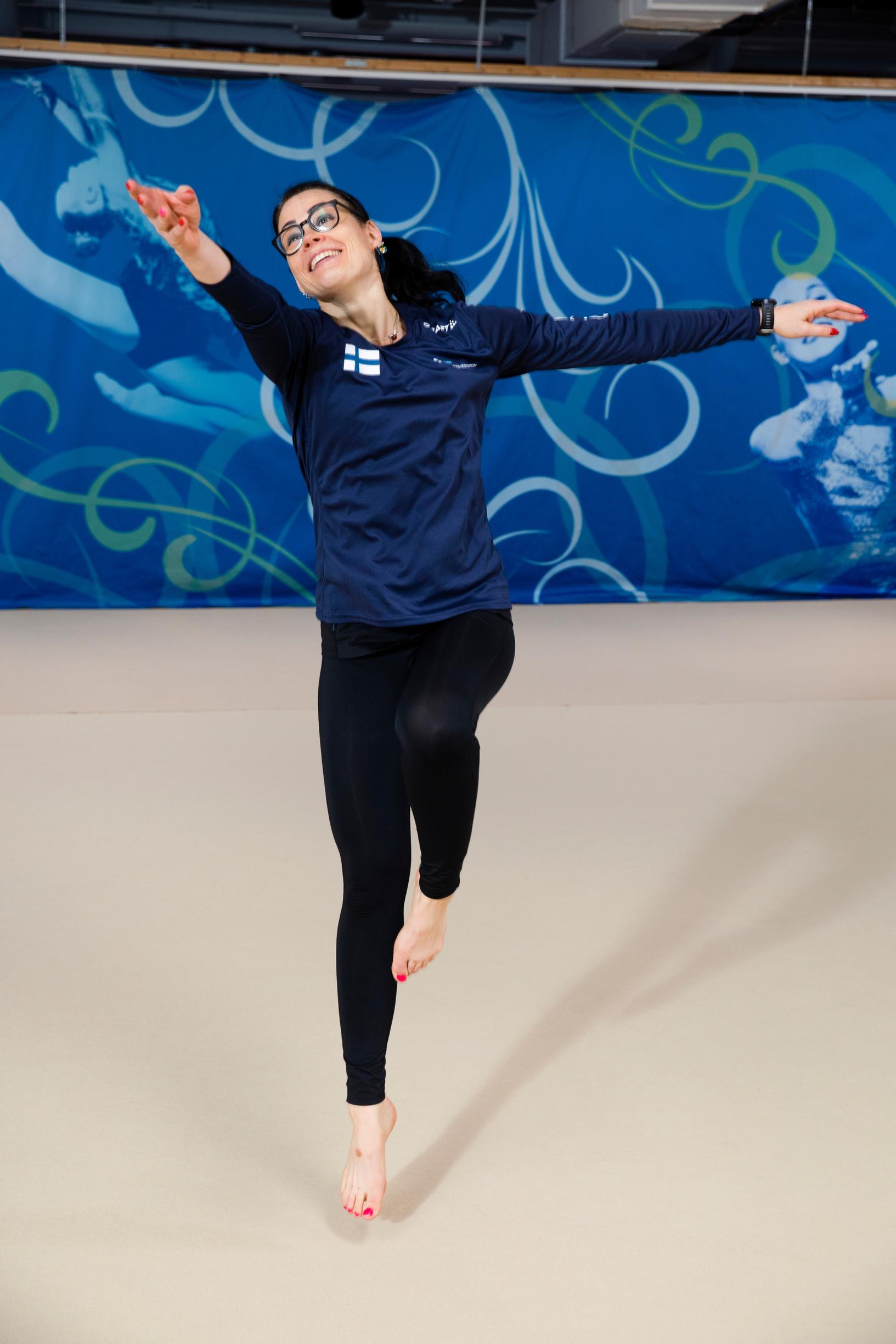 Heidi Kaartisen mukaan voimistelu on hänen kaltaiselleen sähköjänikselle kuin mindfulnessia.