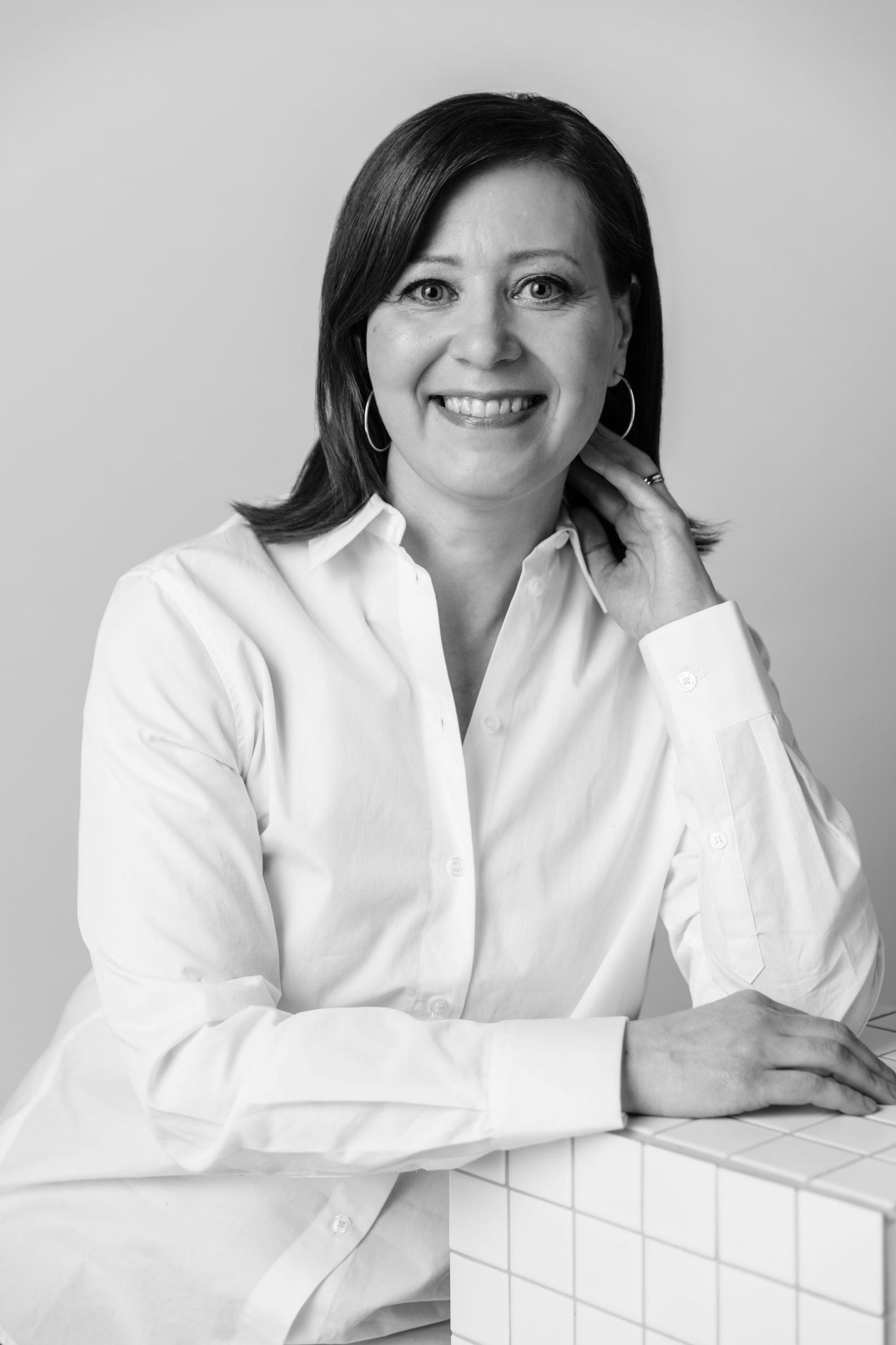 Jos työkaveri ilmoittaisi ”käynnistävänsä sinut” nänneistä, nauraisitko vai suuttuisitko? Tervetuloa kesätöihin 90-luvulle!