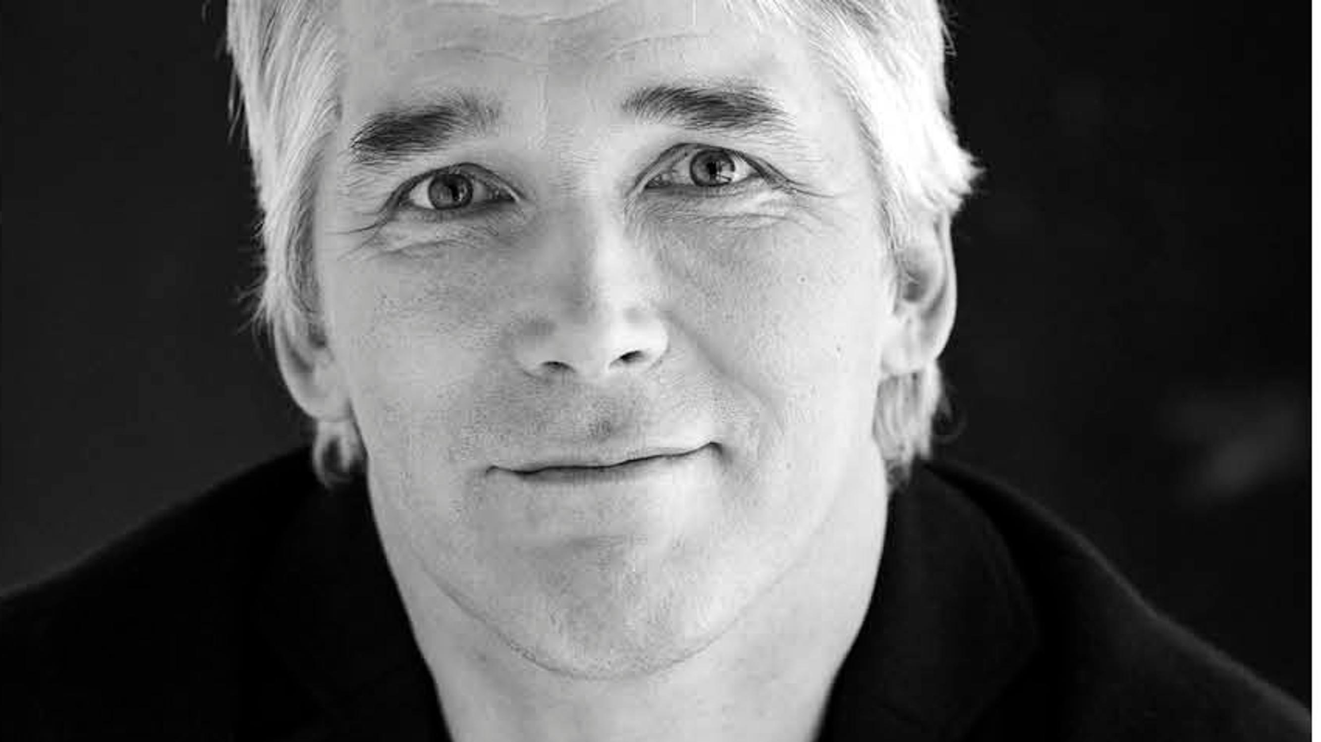 Eevan kirjaklubi: vieraana Miika Nousiainen