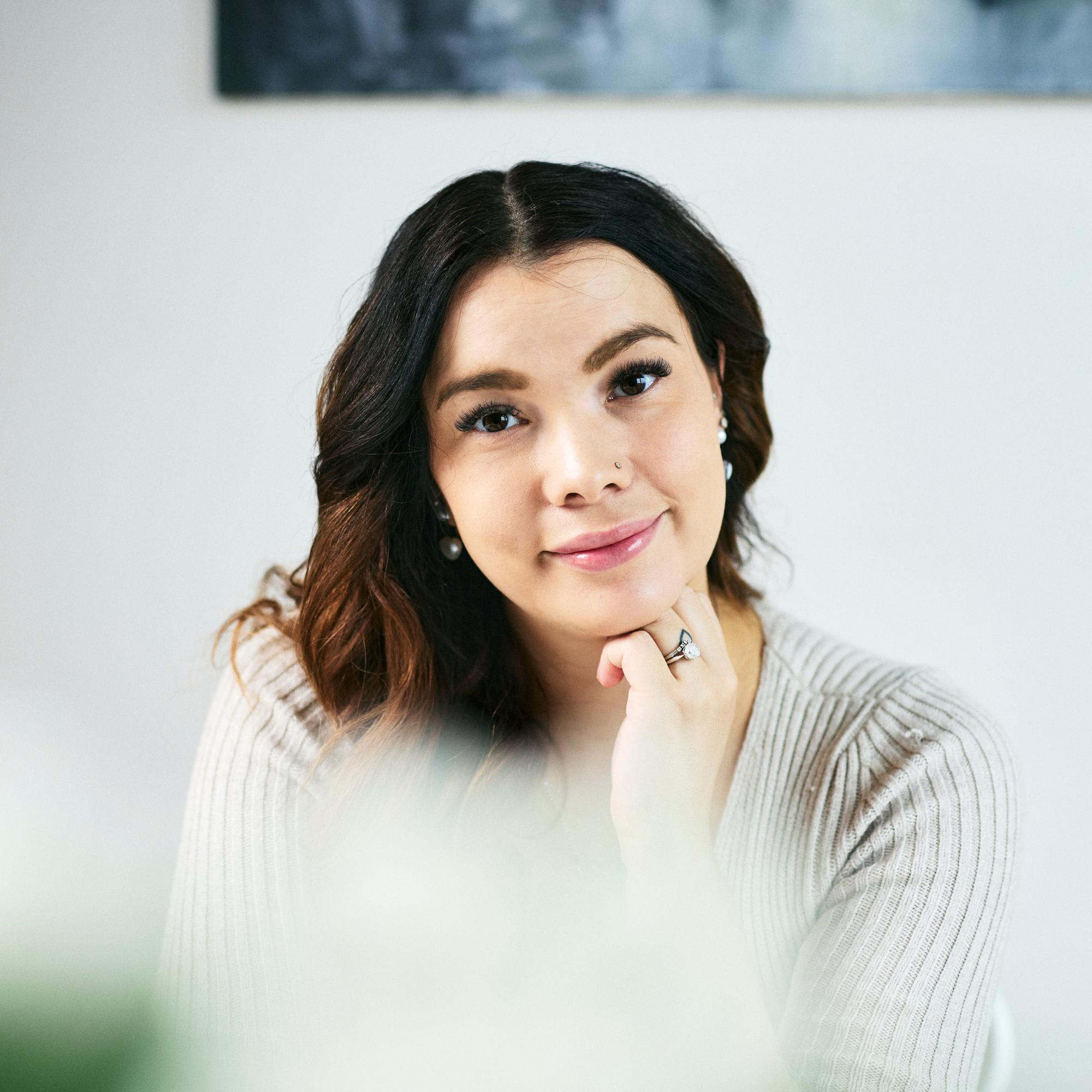 Halusiko kumppani muuttaa heti yhteen? Se voi olla merkki satuttavasta suhteesta – terapeutti listaa muutkin vakavat varoitusmerkit