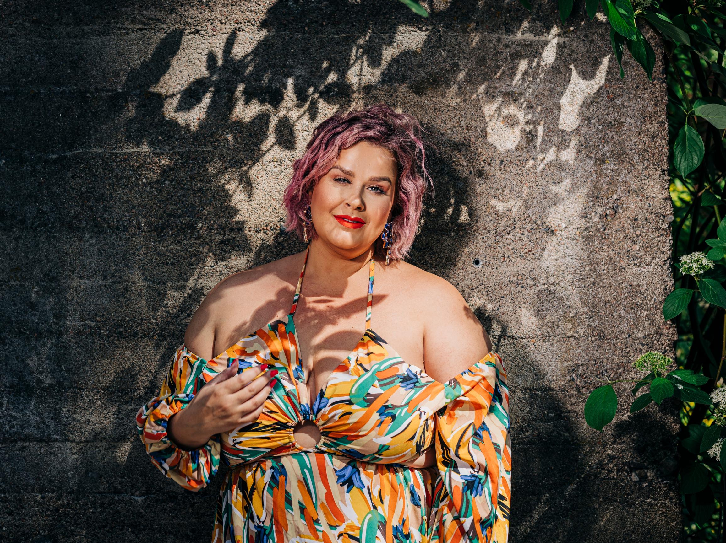 Ensitreffit ulkomailla -sarjasta tuttu Kaisa sai tuhoisien suhteiden jälkeen rauhan EMDR-terapiasta: ”Traumojen alta paljastui taas vanha Kaisa”