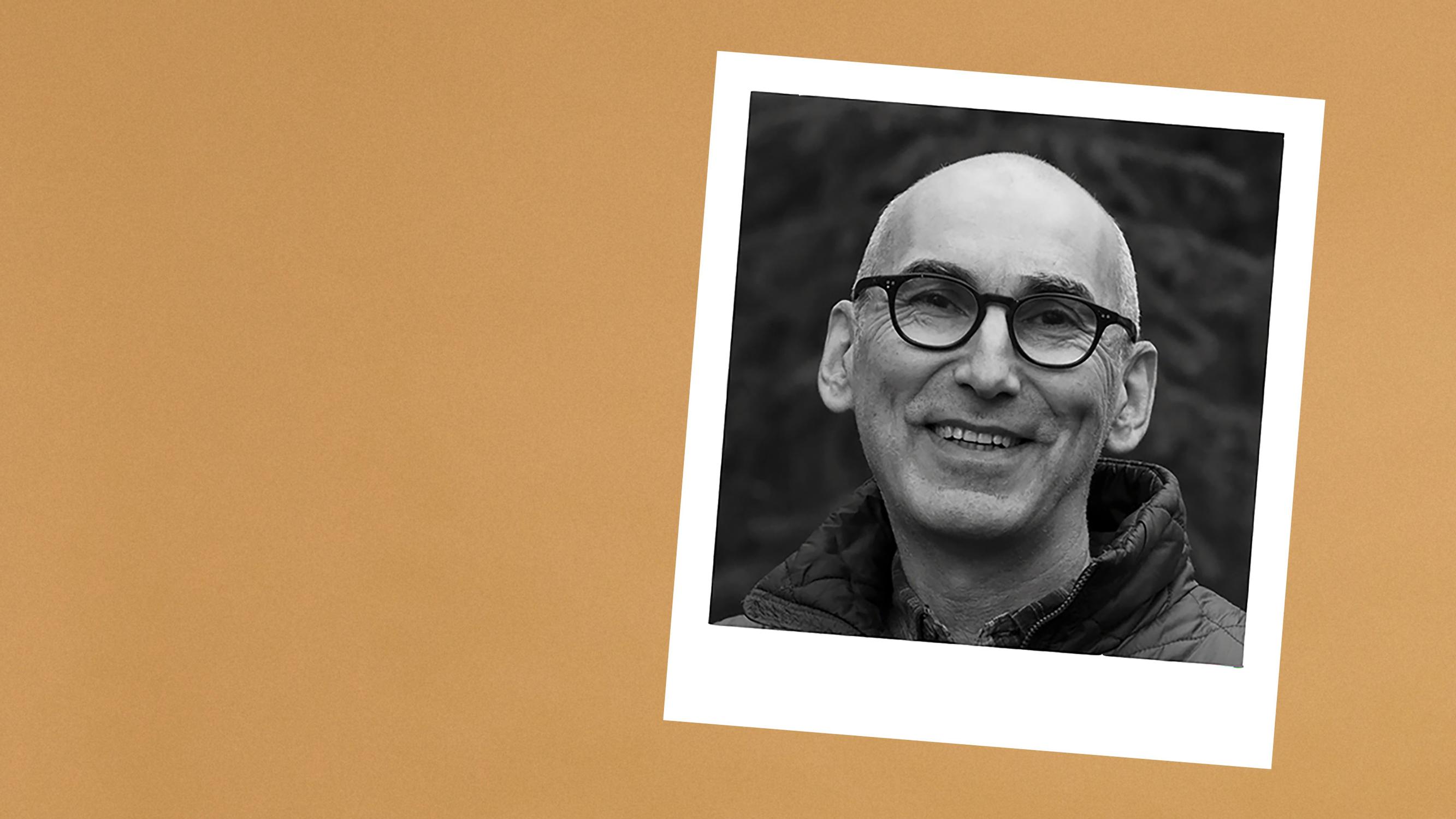 Kouluajan nolo tapahtuma sai Juha T. Hakalan ymmärtämään tärkeän asian motivaatiosta – nyt hän kertoo, mitä hyötyä vaikeista tunteista on