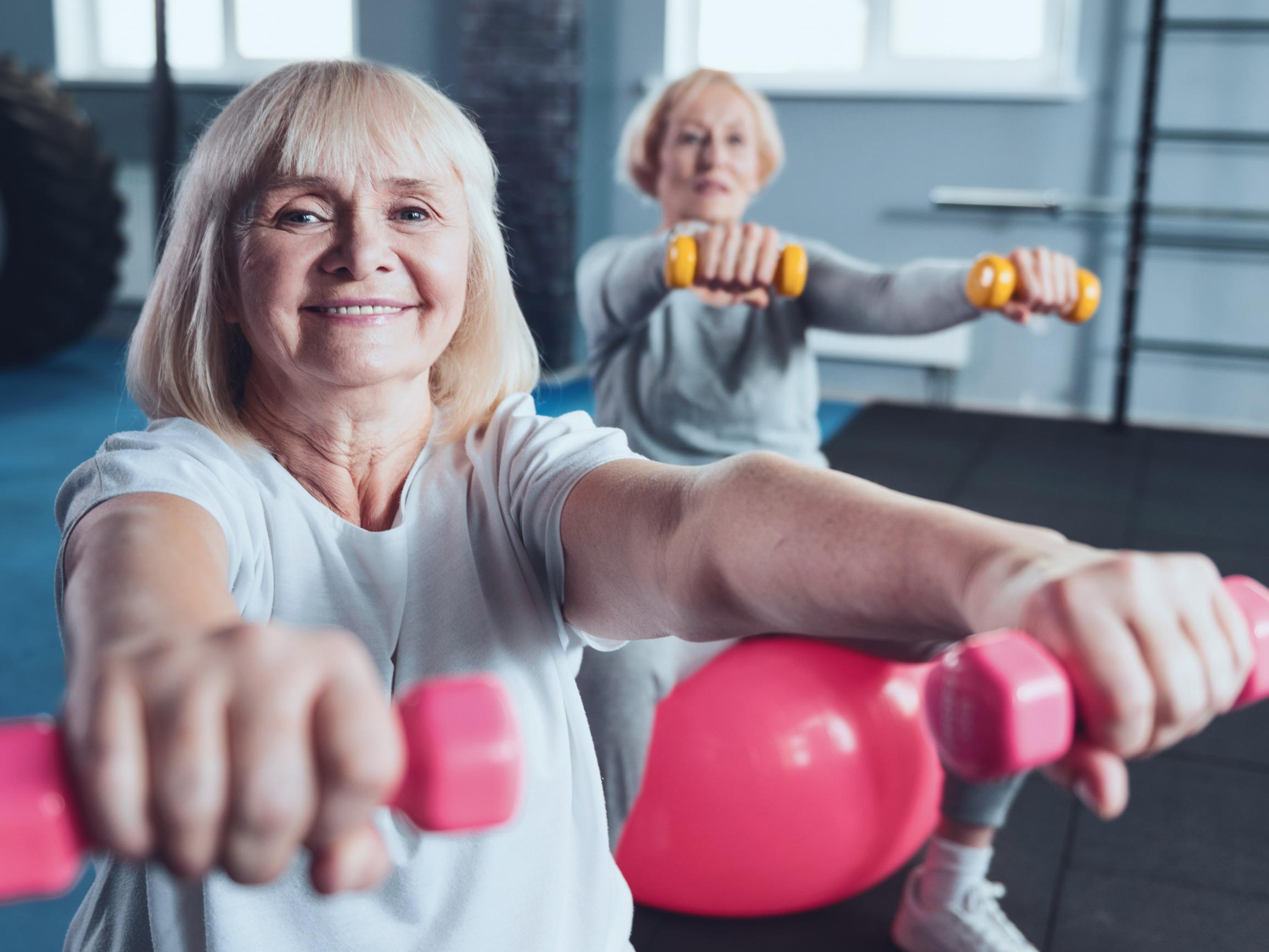 Onnea, selvisit vaihdevuosista! Uusi elämänvaihe vaatii uudet kujeet