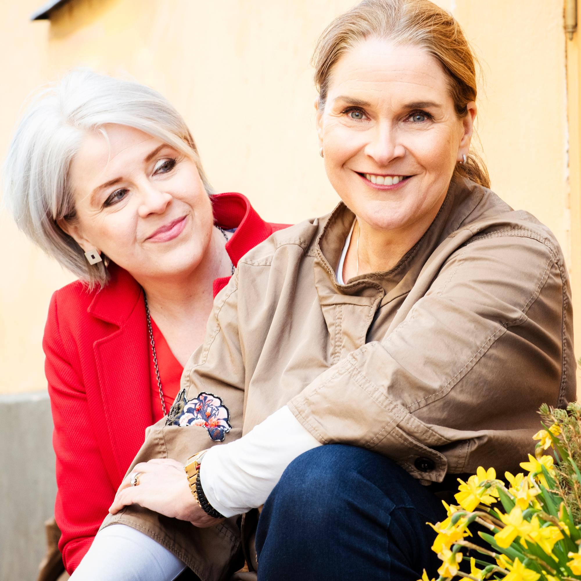 Sisarukset Ilona Rauhala ja Elina Vettenranta lähentyivät uudelleen keski-iässä – siihen tarvittiin elämänkokemusta ja uudet puolisot 