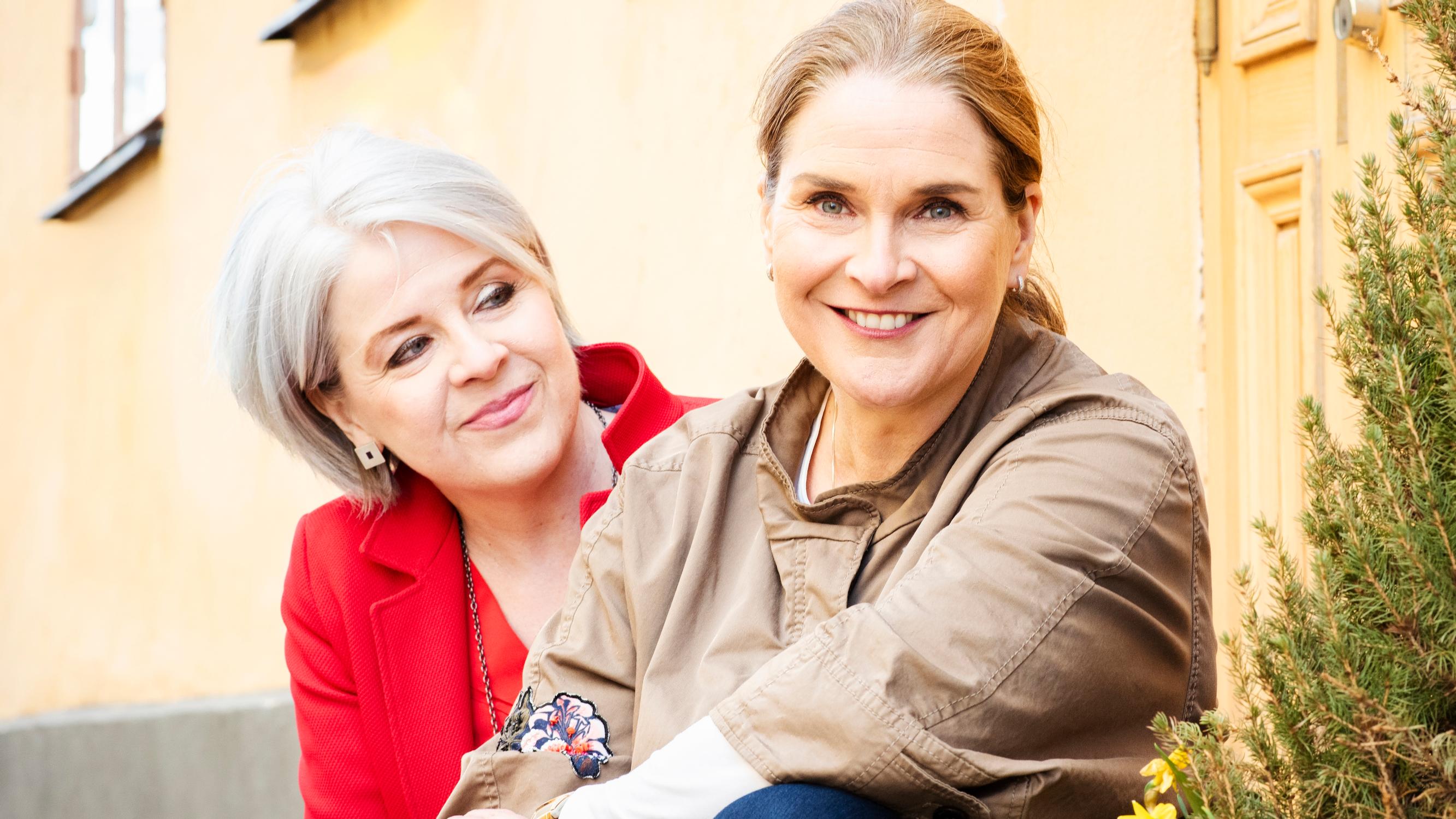 Sisarukset Ilona Rauhala ja Elina Vettenranta lähentyivät uudelleen keski-iässä – siihen tarvittiin elämänkokemusta ja uudet puolisot 