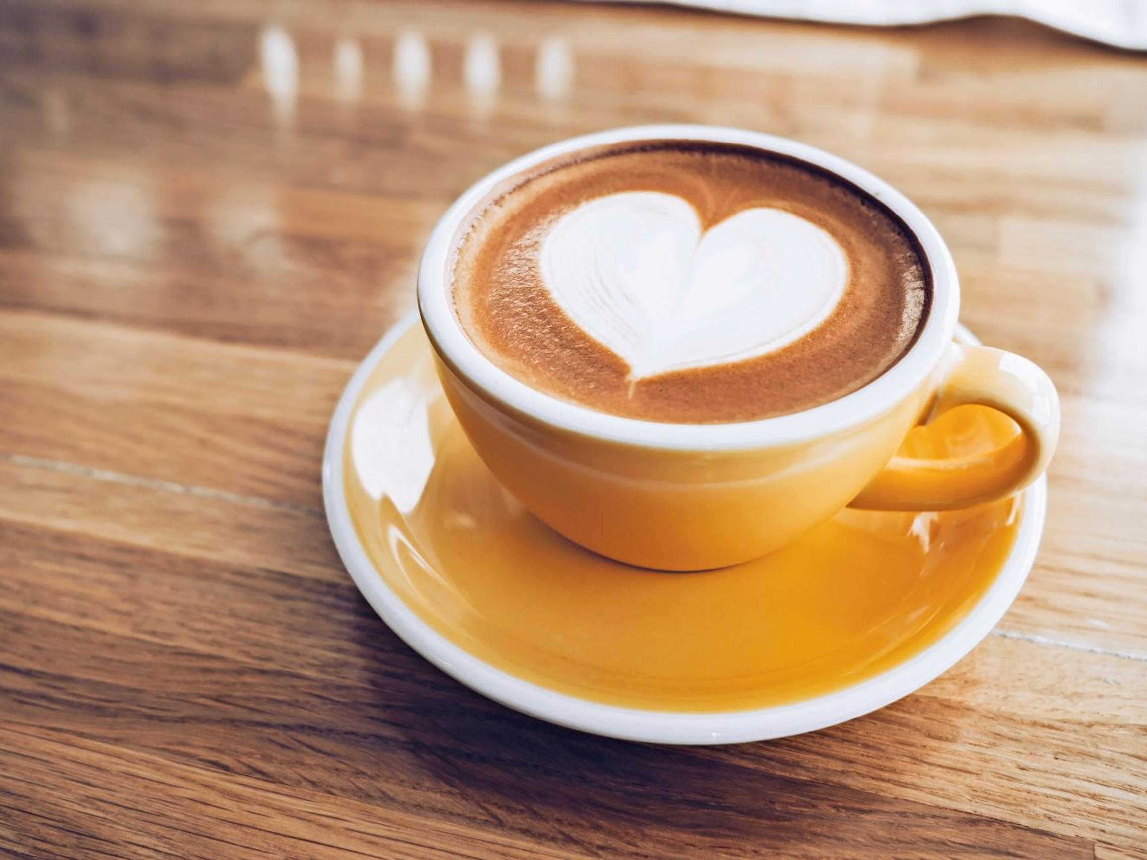 Näiltä sairauksilta 3 kuppia kahvia päivässä voi suojata – asiantuntija kertoo, kuinka usein erikoiskahveja kannattaa juoda