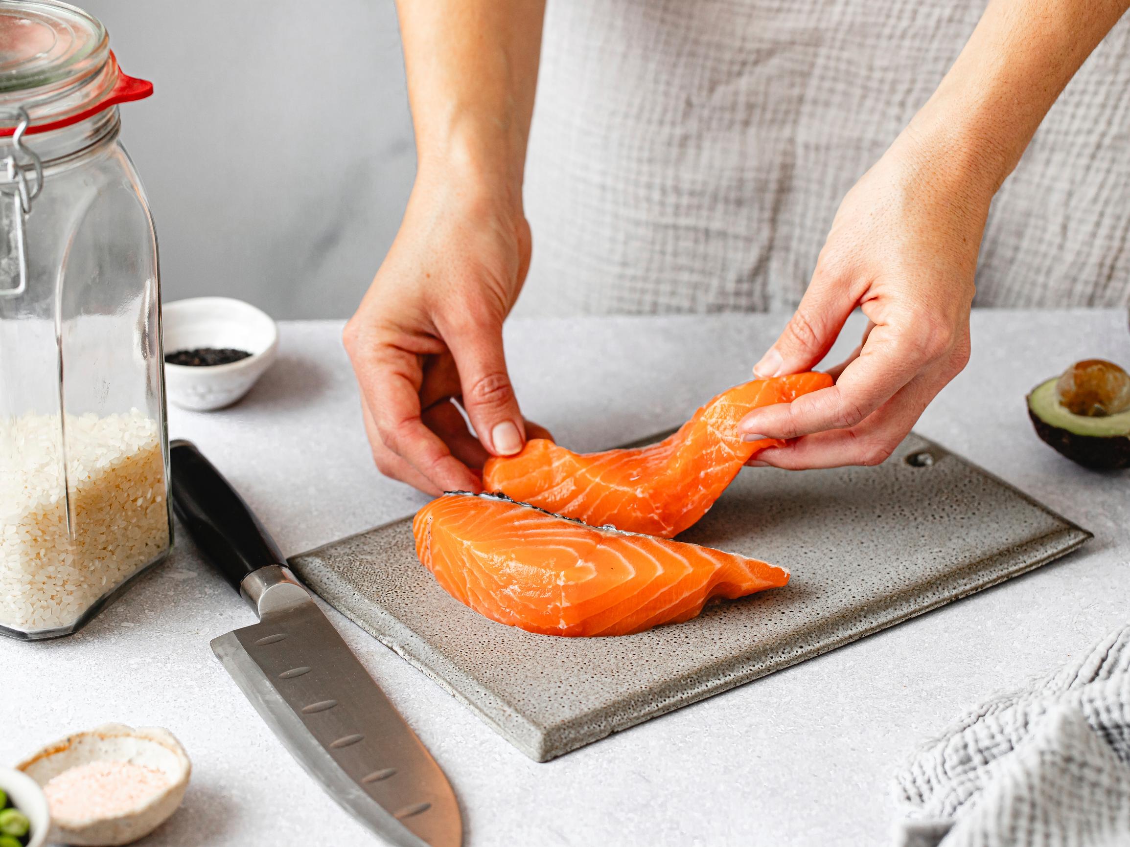 Luuletko, että kaikkien pitäisi syödä omega-3-rasvahappoja purkista? Lääkäri kertoo, kenen niitä oikeasti kannattaa syödä