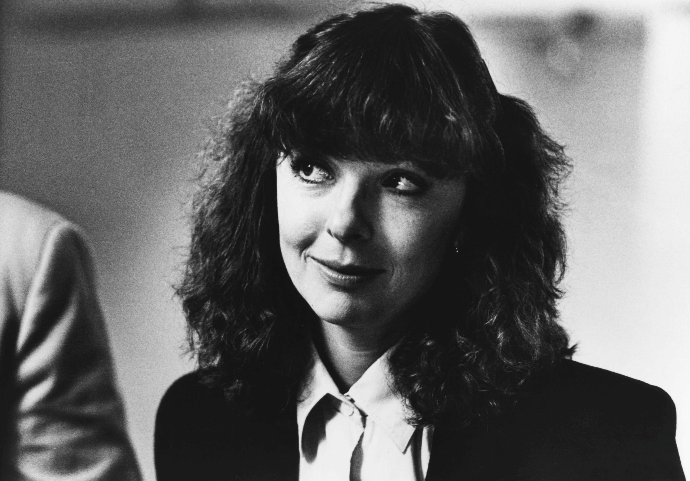 Ulkonäköpaineet ja bulimia veivät pohjalle – Diane Keatonin tie tyyli-ikoniksi ja tähdeksi, joka uskaltaa kulkea vastavirtaan