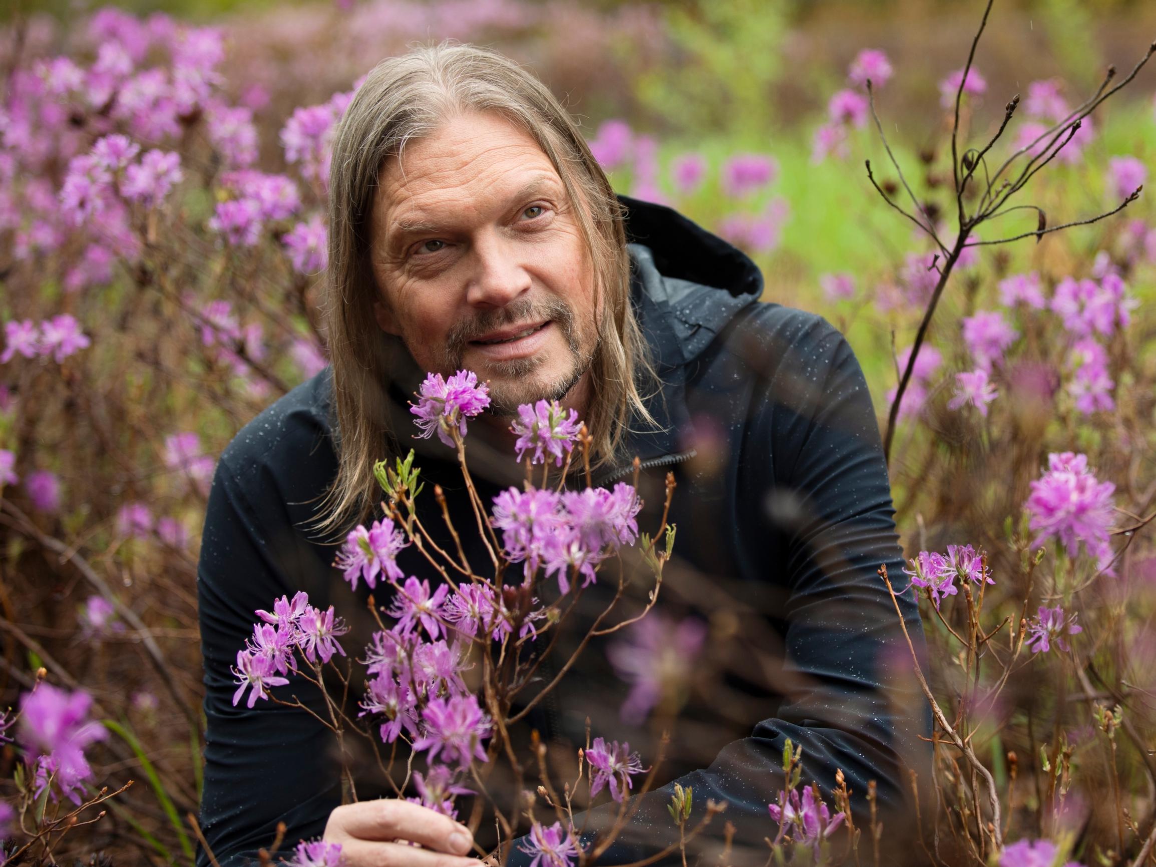 Mikko von Hertzen sekoili nuorena, mutta se ei tuonut täyttymyksen tunnetta – kaverin tuoma tuliainen oli käännekohta, joka johti Äiti Amman luo