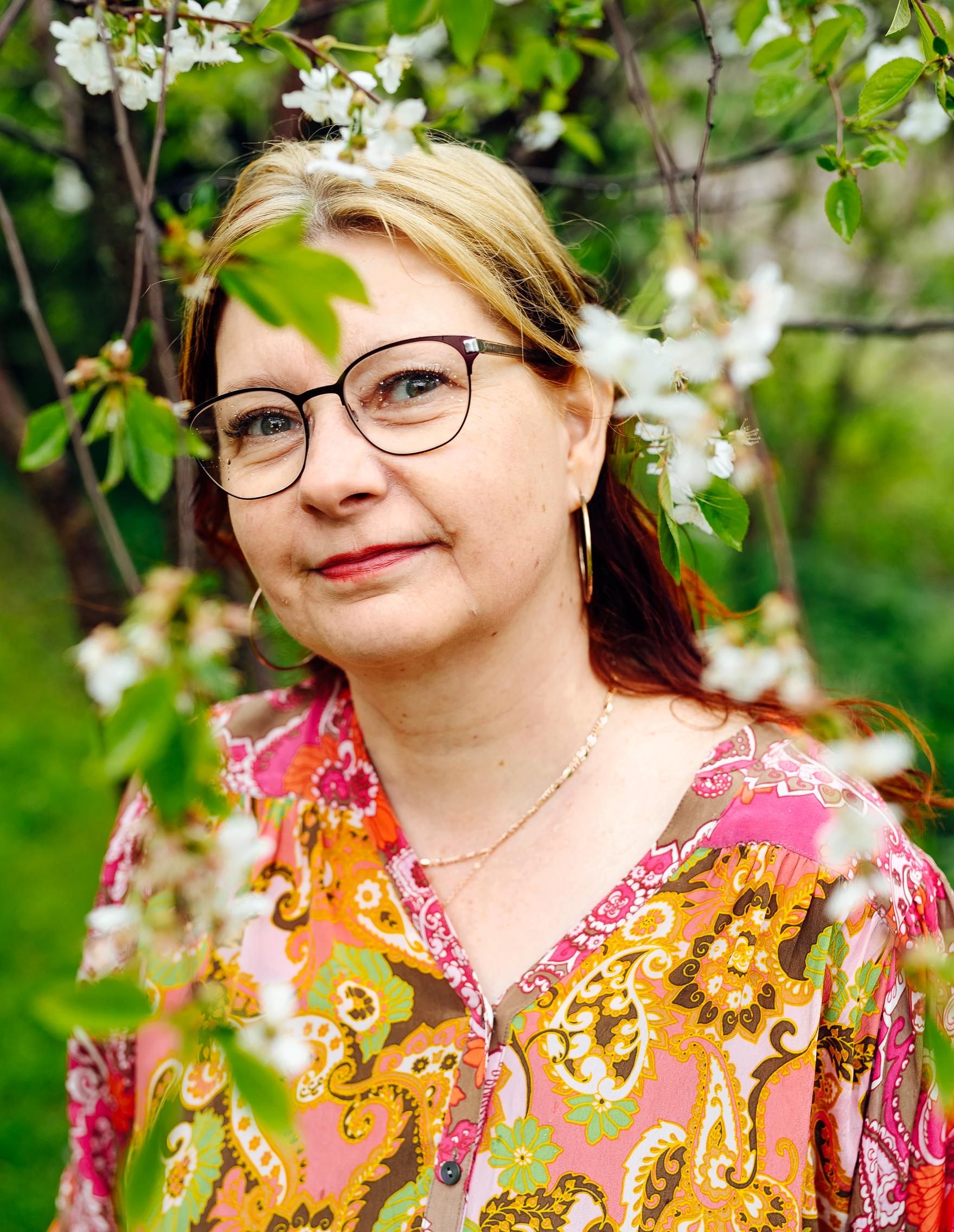”On tärkeä nähdä ihminen ihmisenä. Sitä toivon”, harmonikkataiteilija Maria Kalaniemi sanoo.