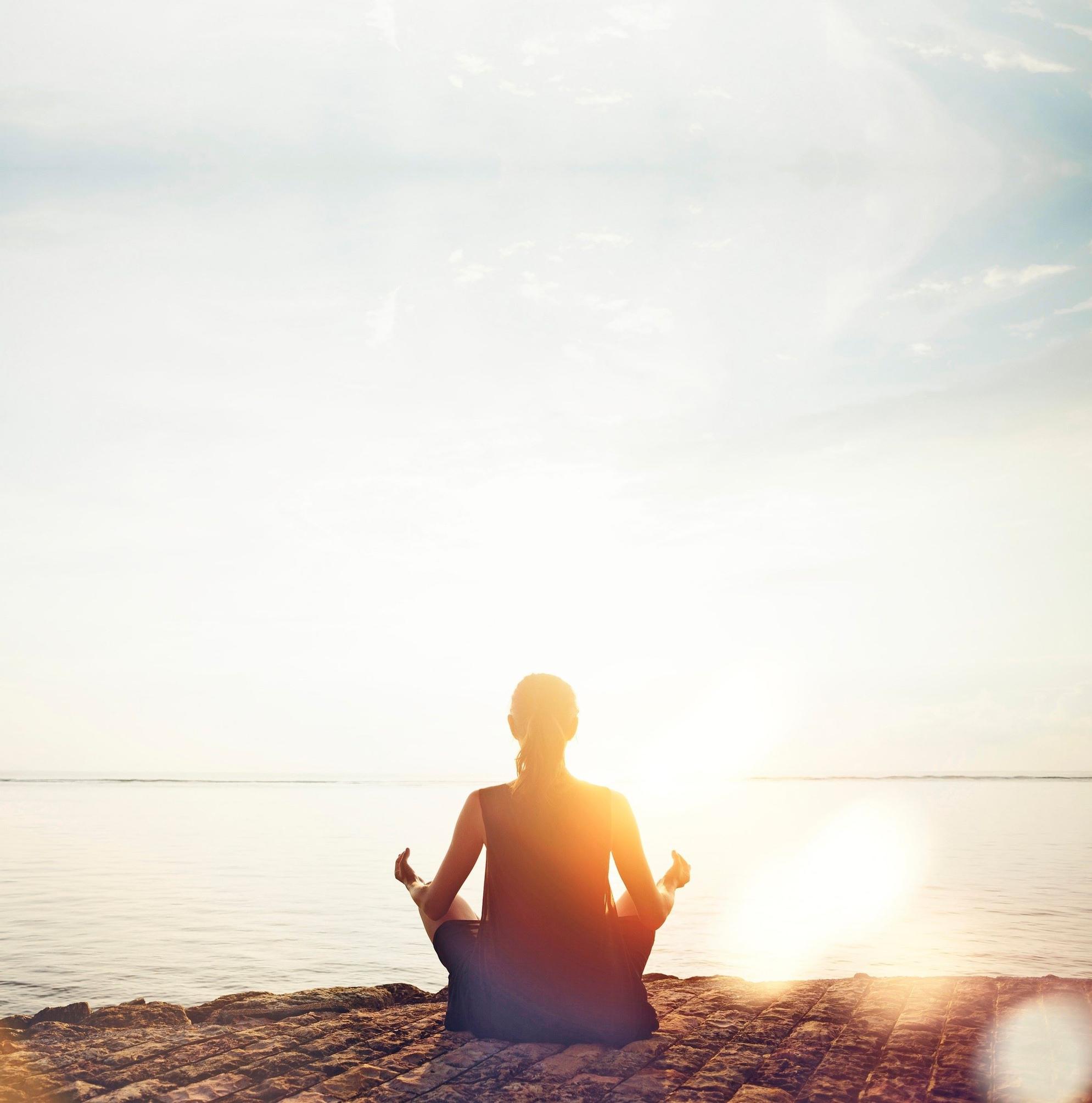 Tiesitkö, että mindfulness pohjaa buddhalaiseen perinteeseen? Tutkija Ville Husgafvel kertoo miten