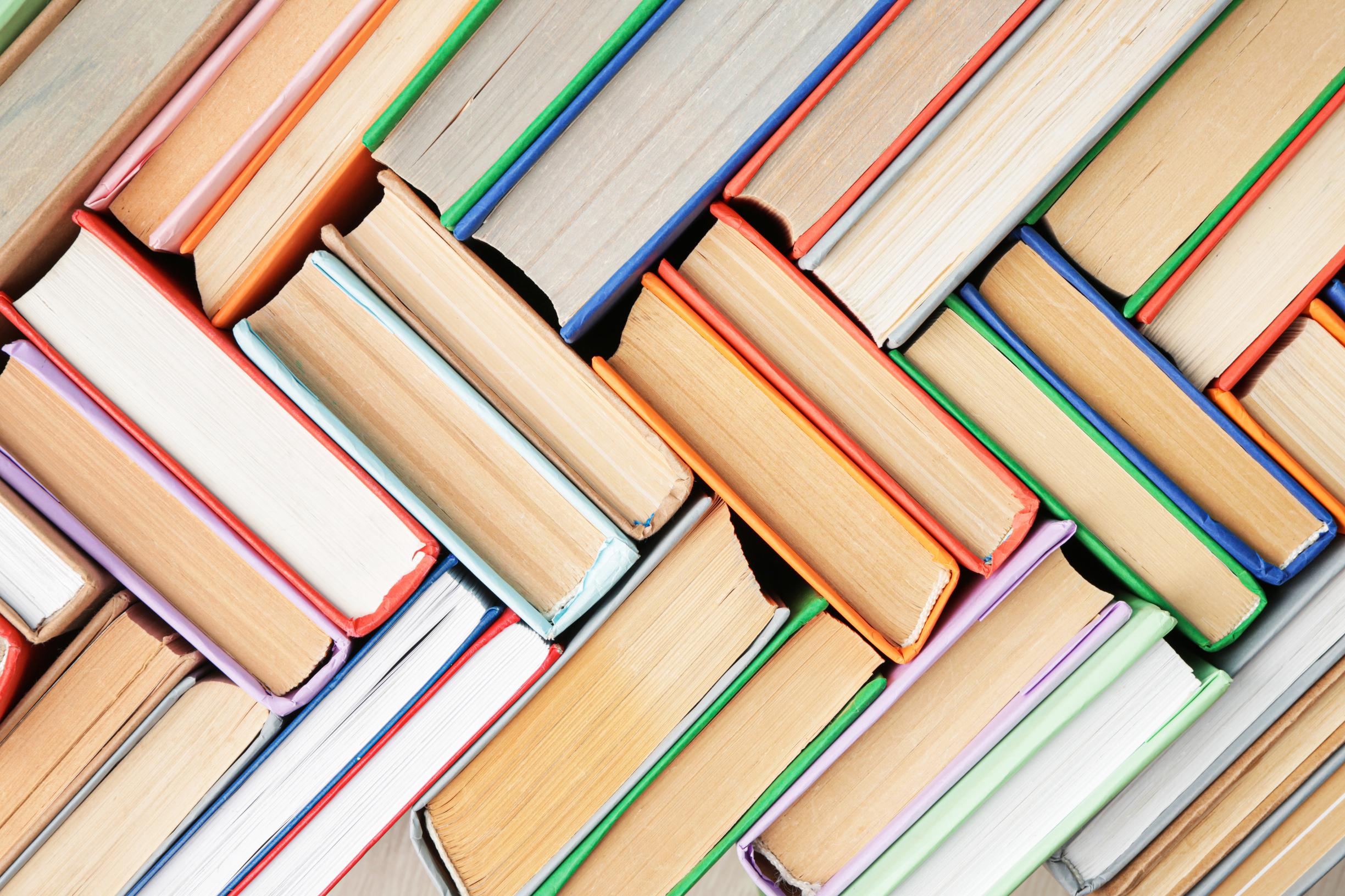 Tunnistatko klassikkokirjat yhden lauseen perusteella? Vastaa 10 kysymykseen ja selvitä, oletko todellinen lukutoukka