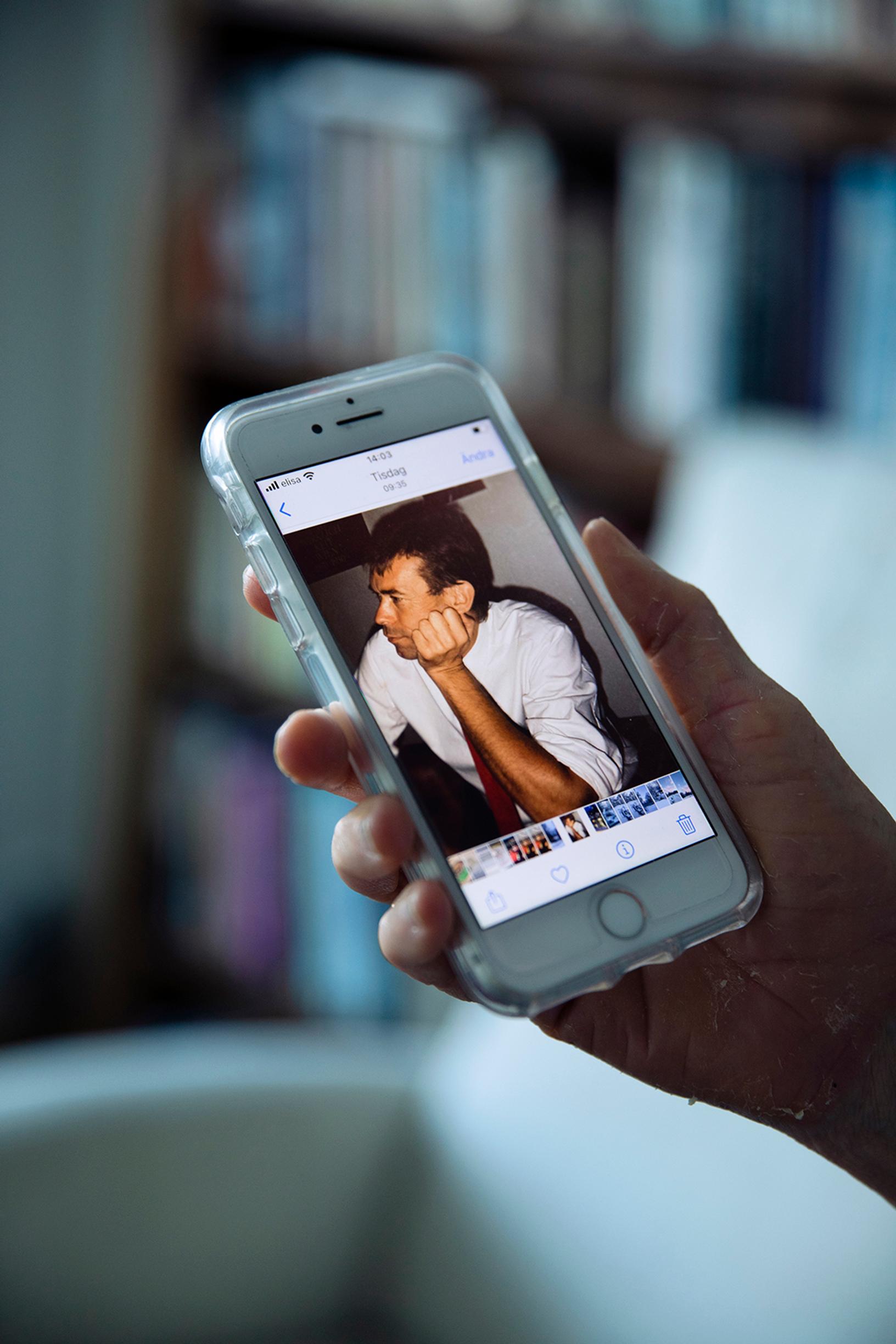 Merete Mazzarellan pikkuveli Martin kuoli 73-vuotiaana.