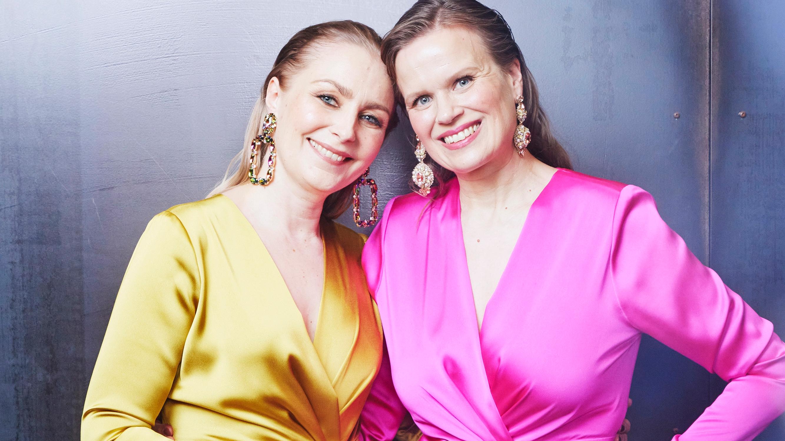 Kevään juhlamuoti on nyt tavattoman värikästä ja ylellistä – tietty yksityiskohta hurmaa hihoissa