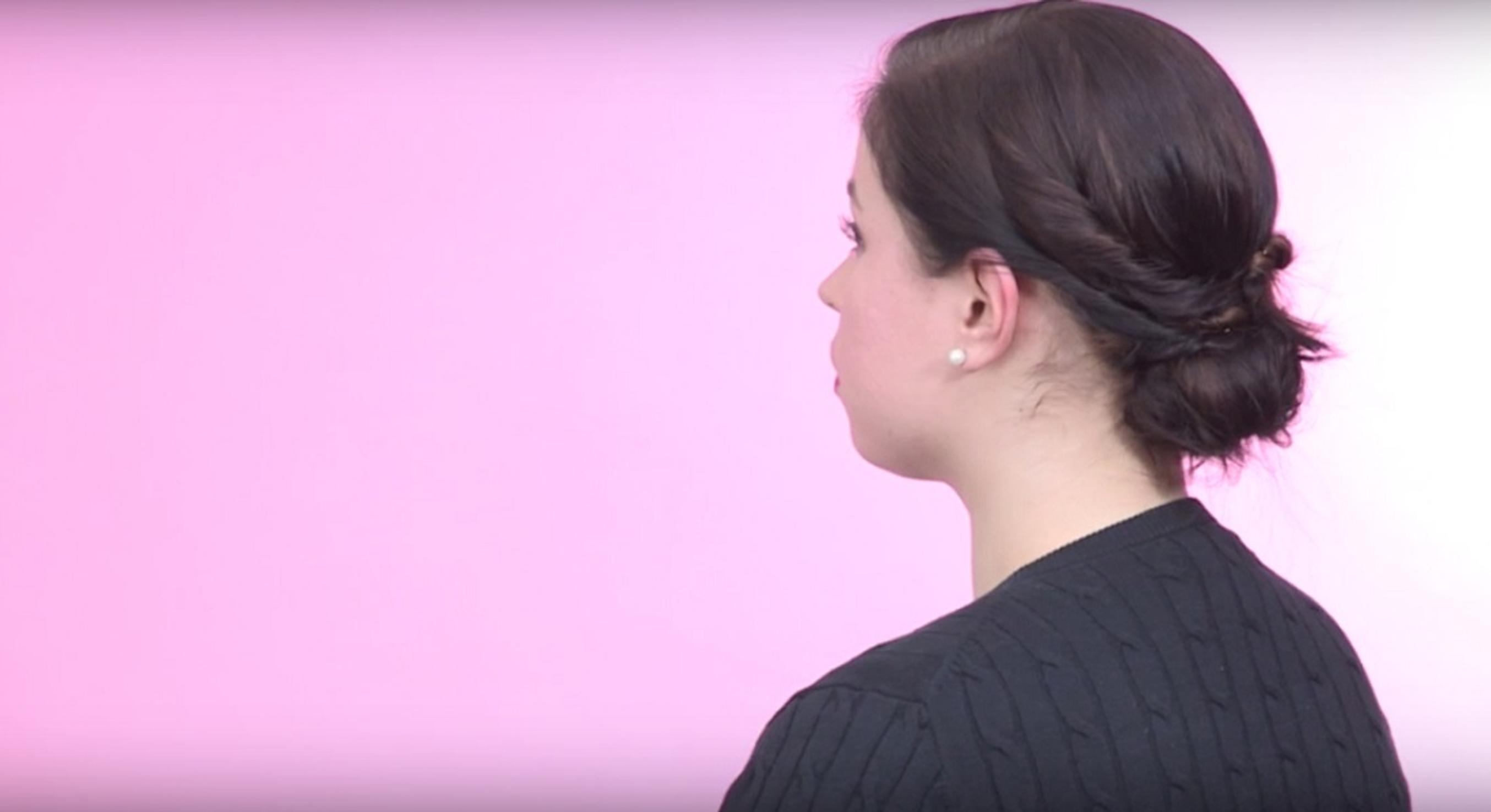 Katso video: Näin teet nutturan polkkatukkaan!