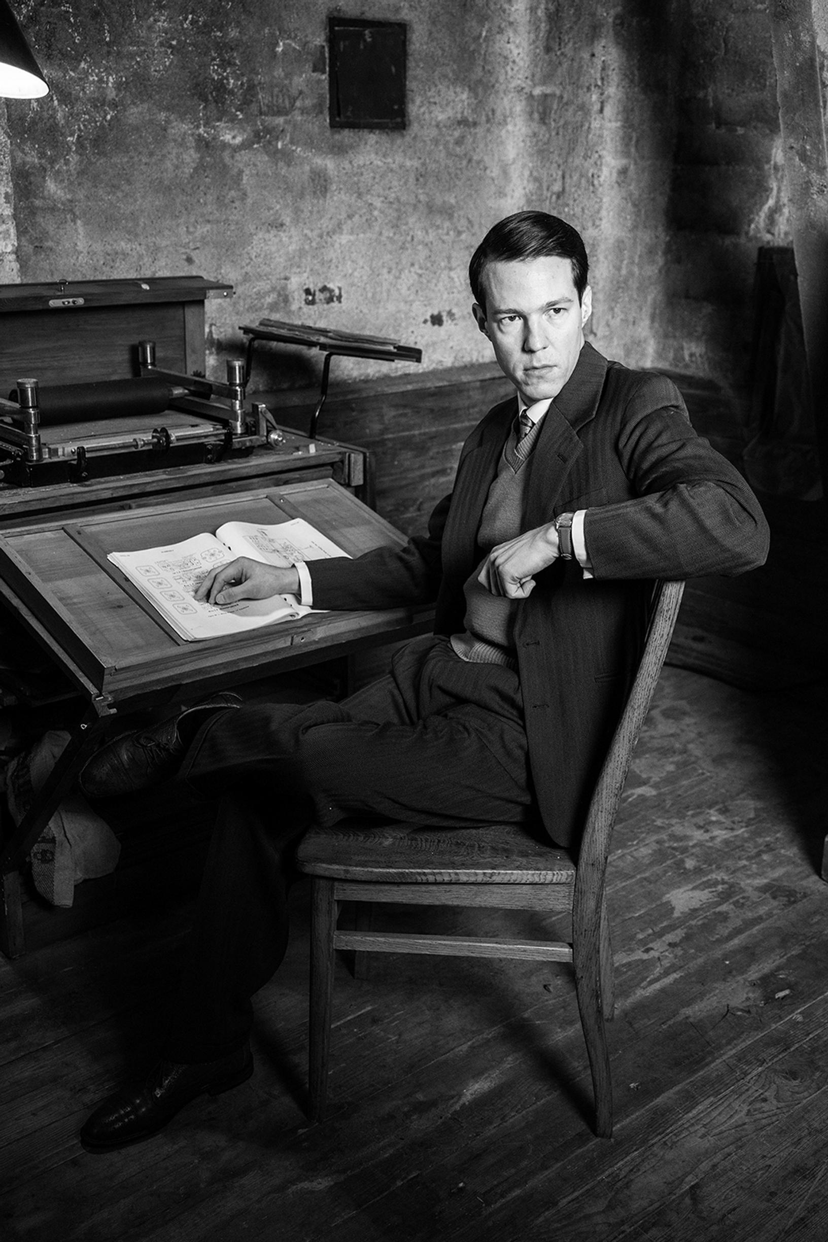 Ruusuntuoksu vie Olavi Uusivirran menneisiin muistoihin: ”Mummia ei enää ole, mutta samanlainen tuoksu tuo mieleen hänet ja lapsuusmuistot”