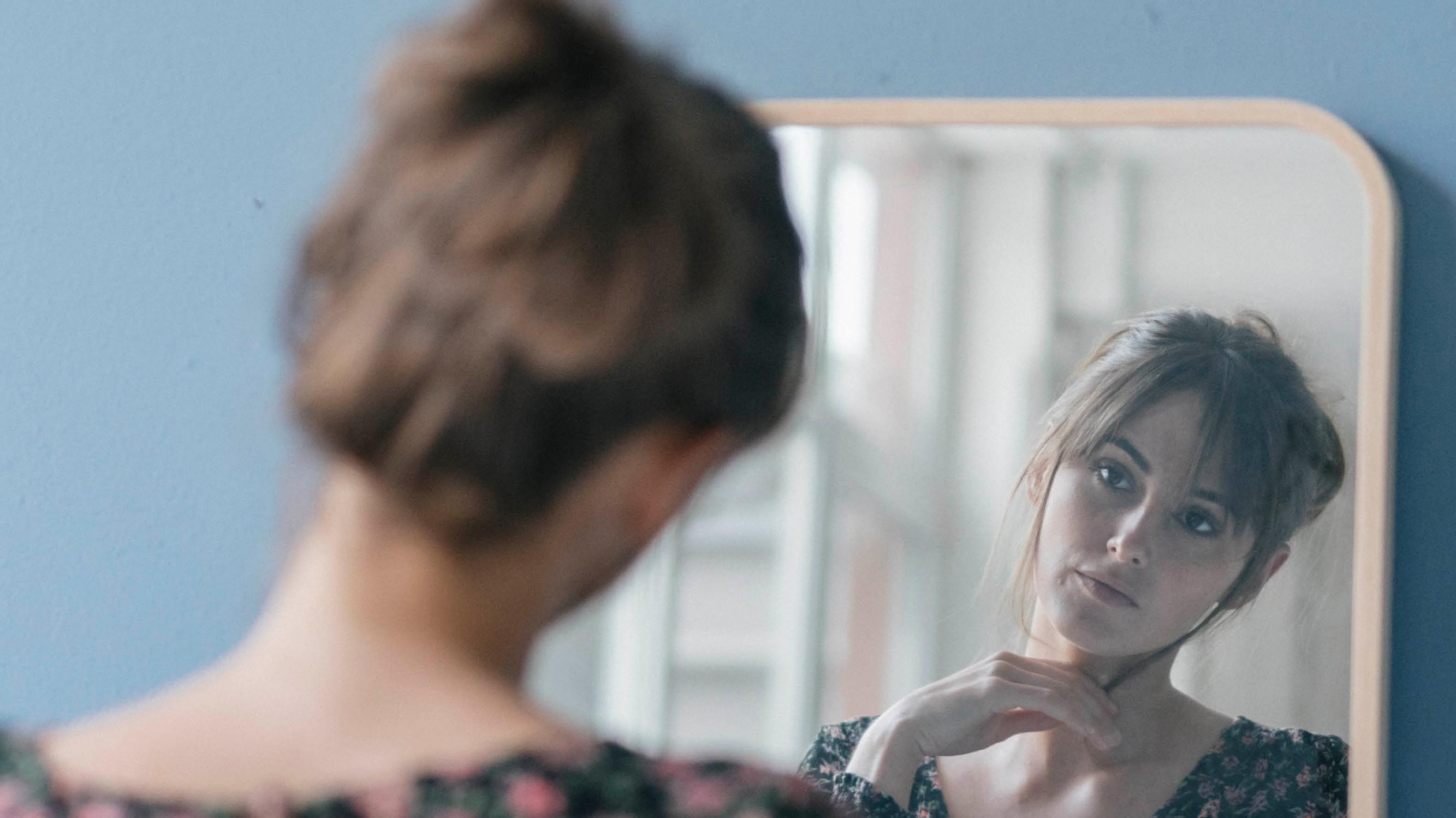 Onko puolisosi narsisti? Terapeutti kertoo, miten tunnistat narsistisen käytöksen – ja milloin kannattaa erota